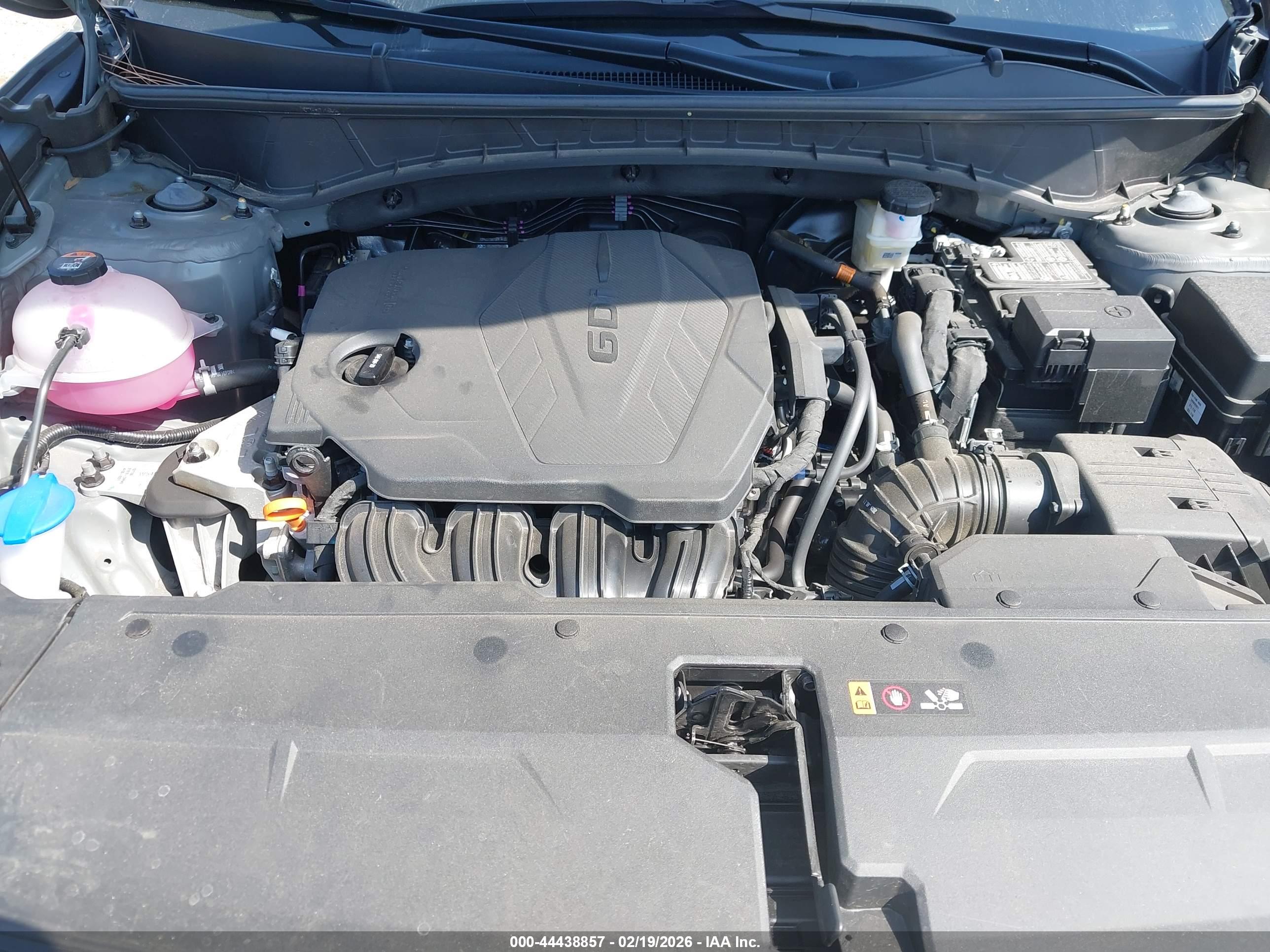 HYUNDAI TUCSON image 10