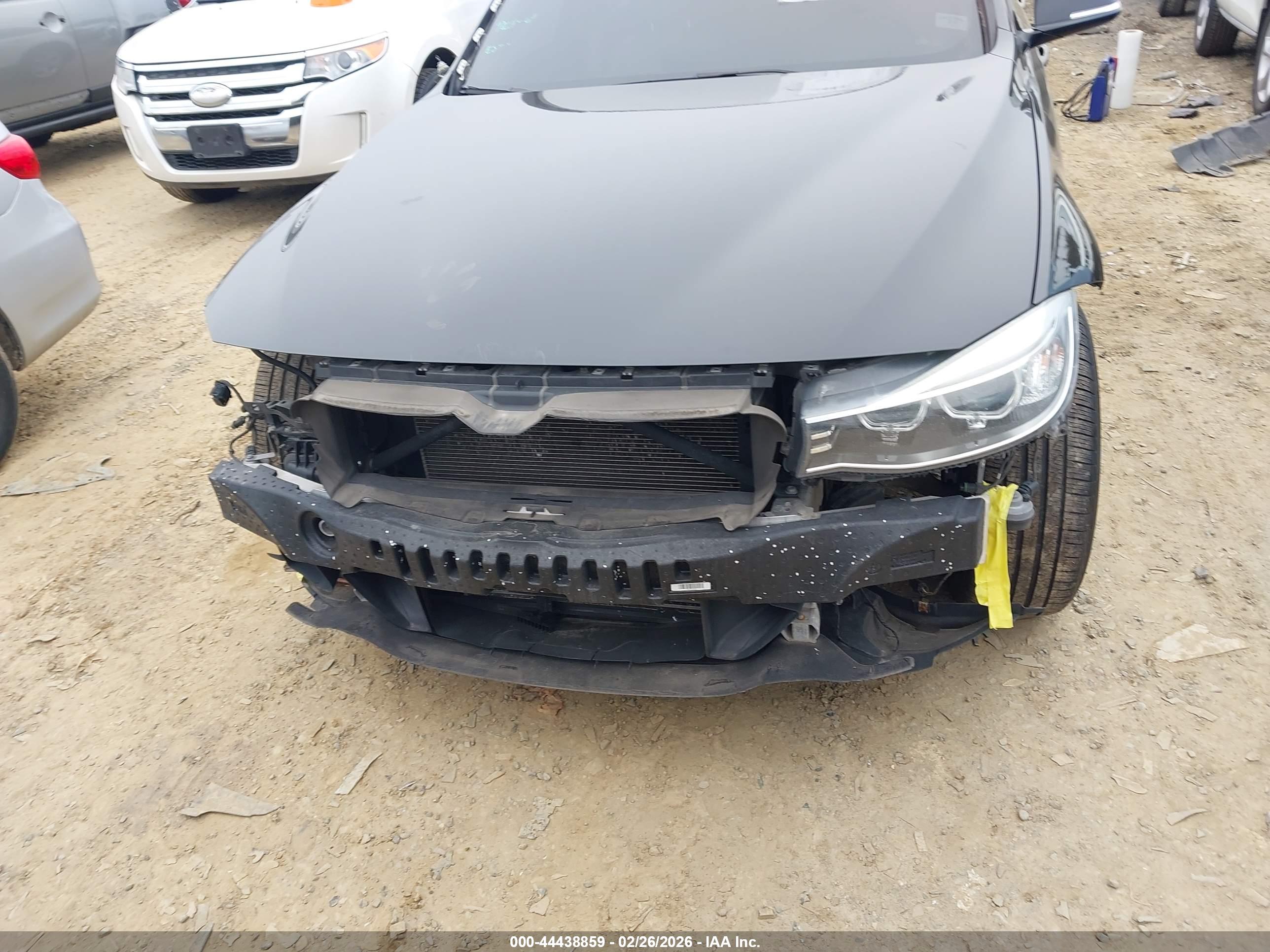 BMW 328I image 6