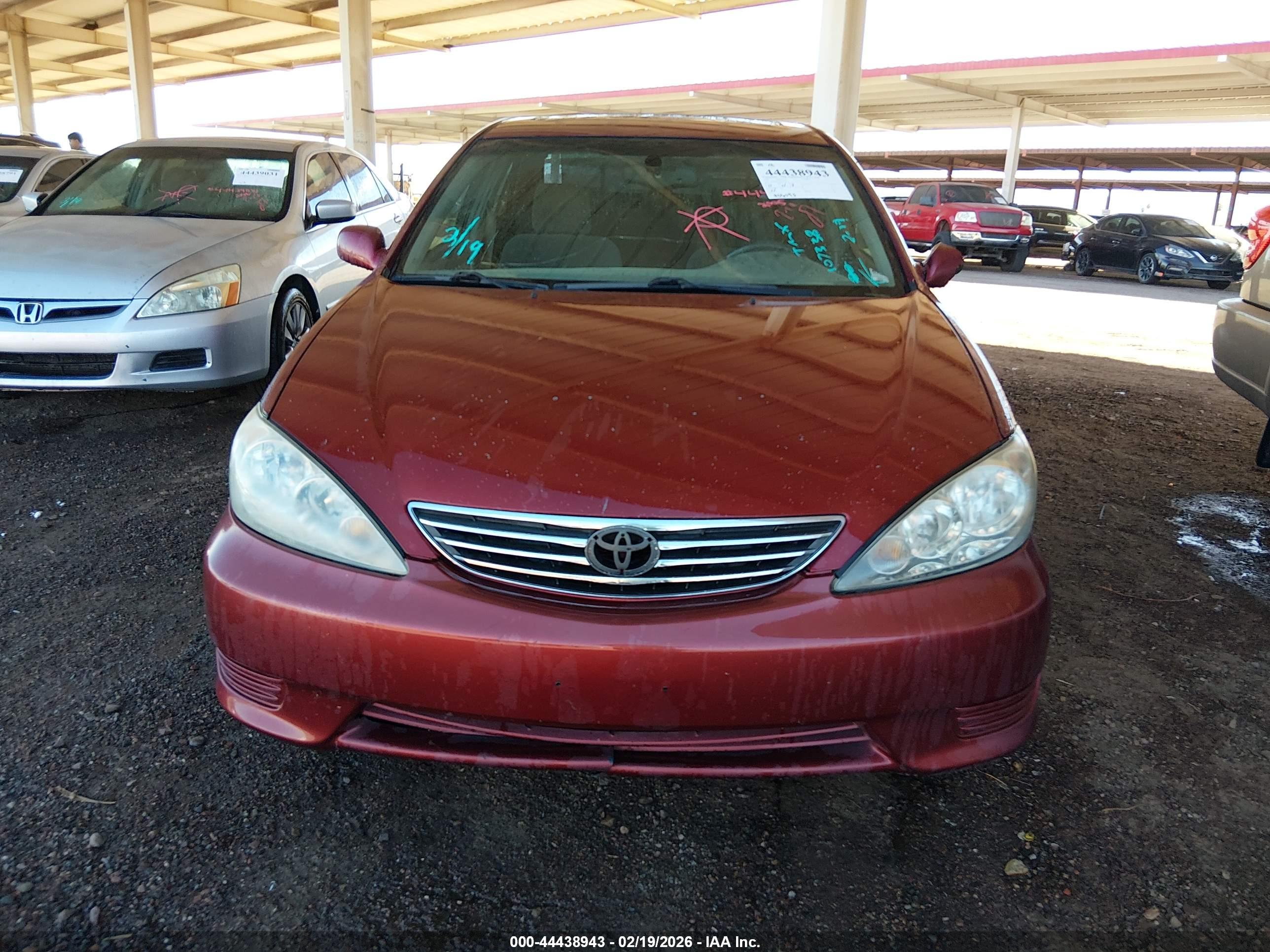 TOYOTA CAMRY image 6