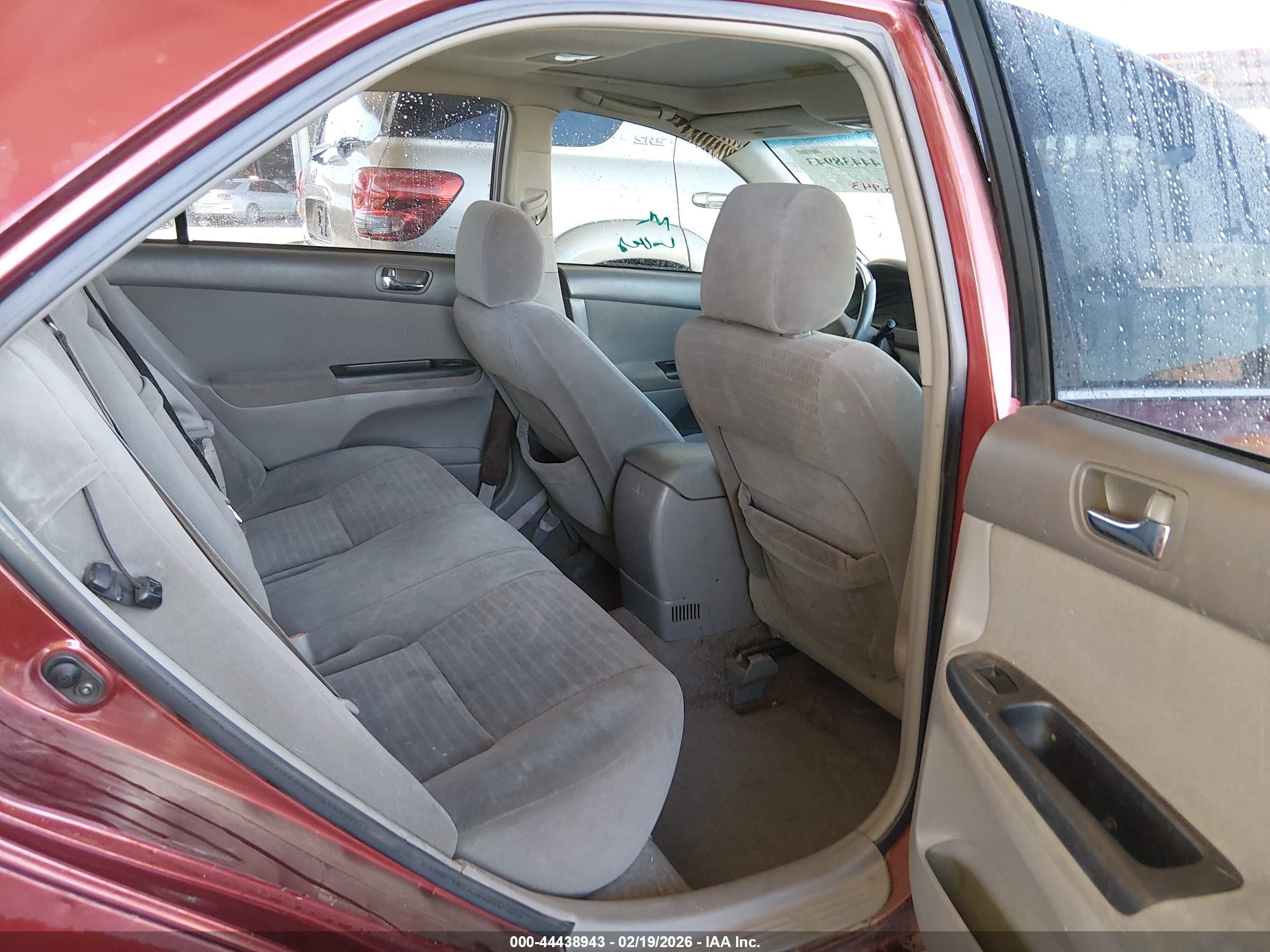 TOYOTA CAMRY image 8