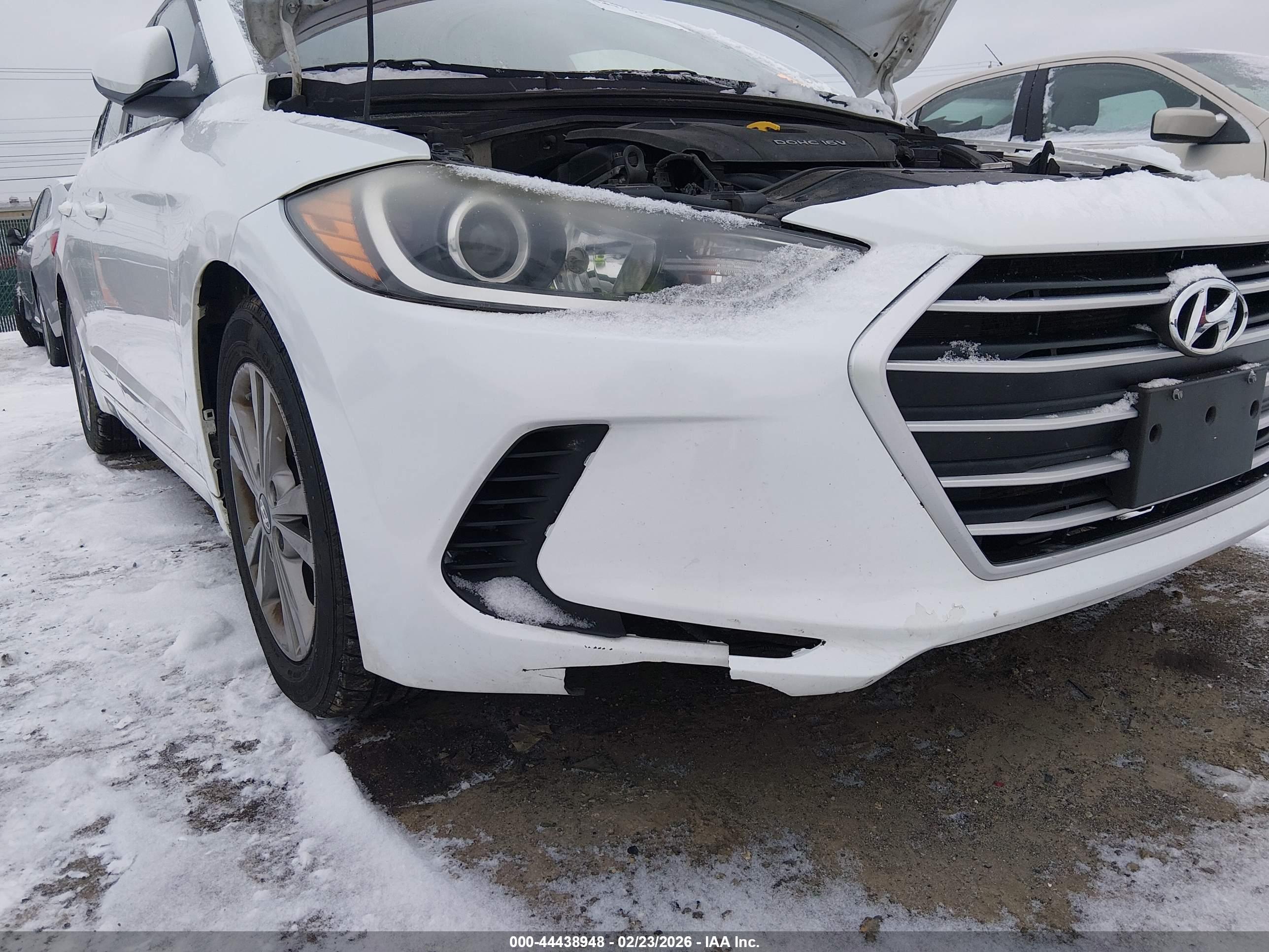 HYUNDAI ELANTRA image 6