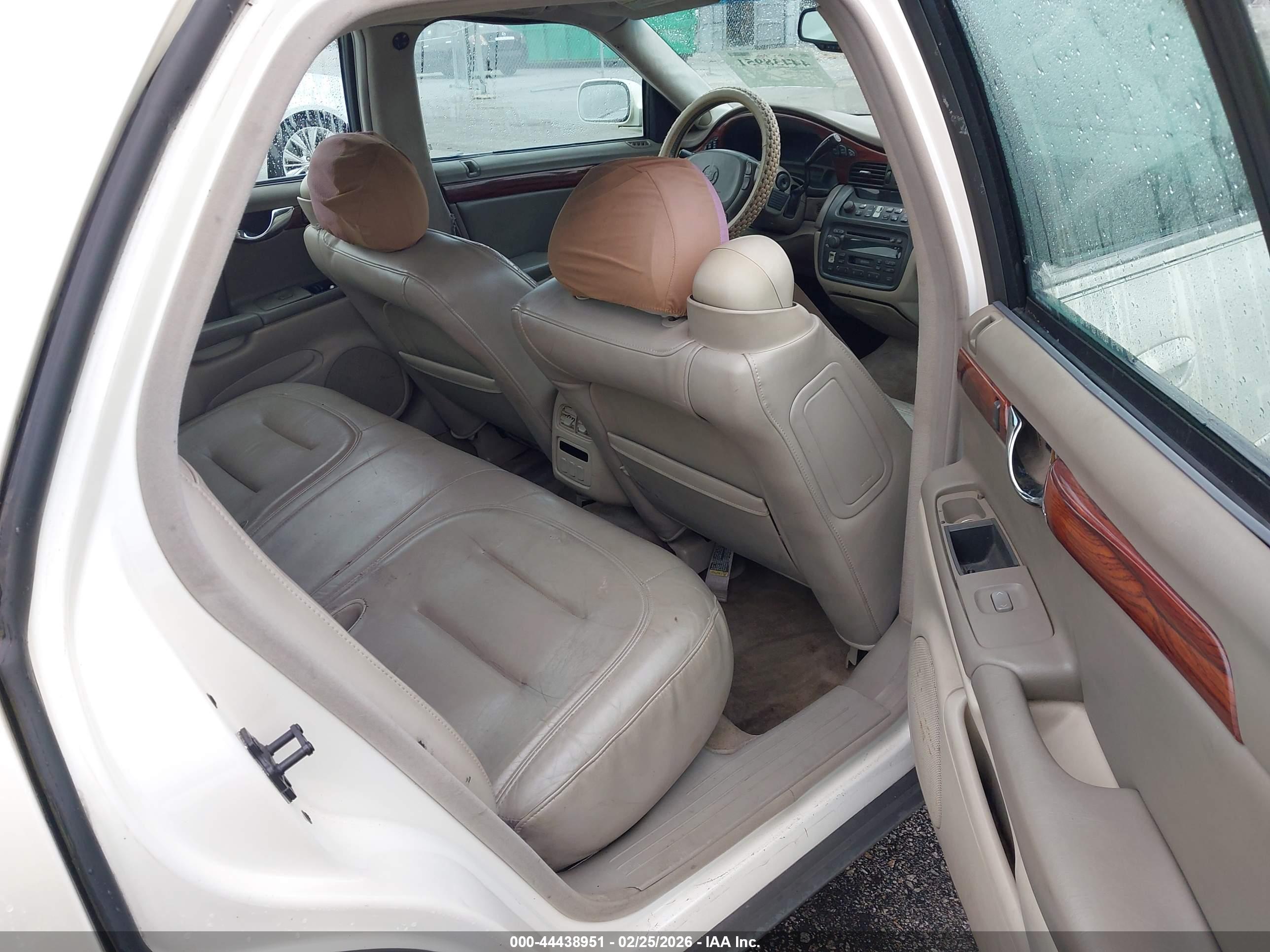 CADILLAC DEVILLE image 8