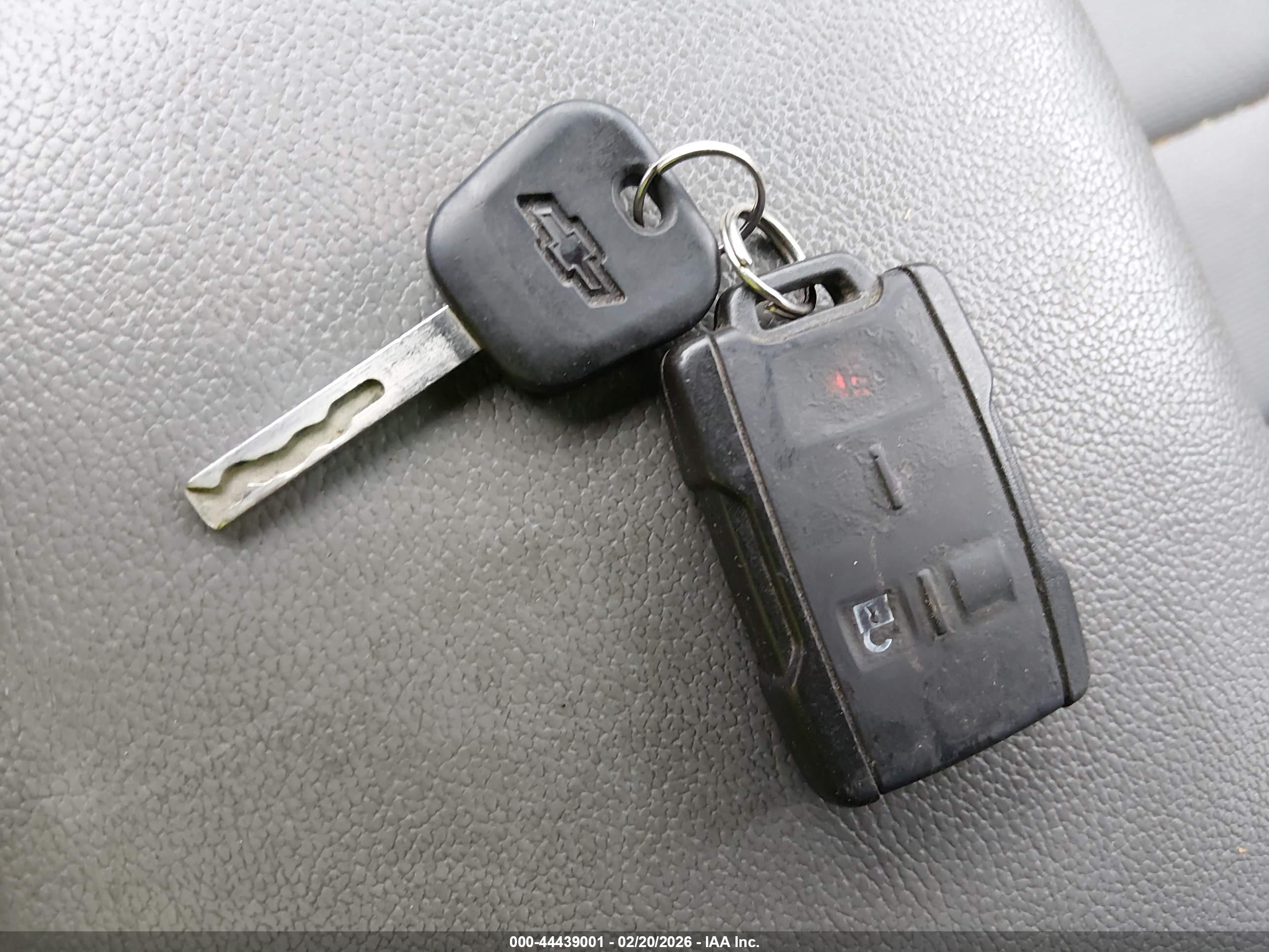 CHEVROLET COLORADO image 11