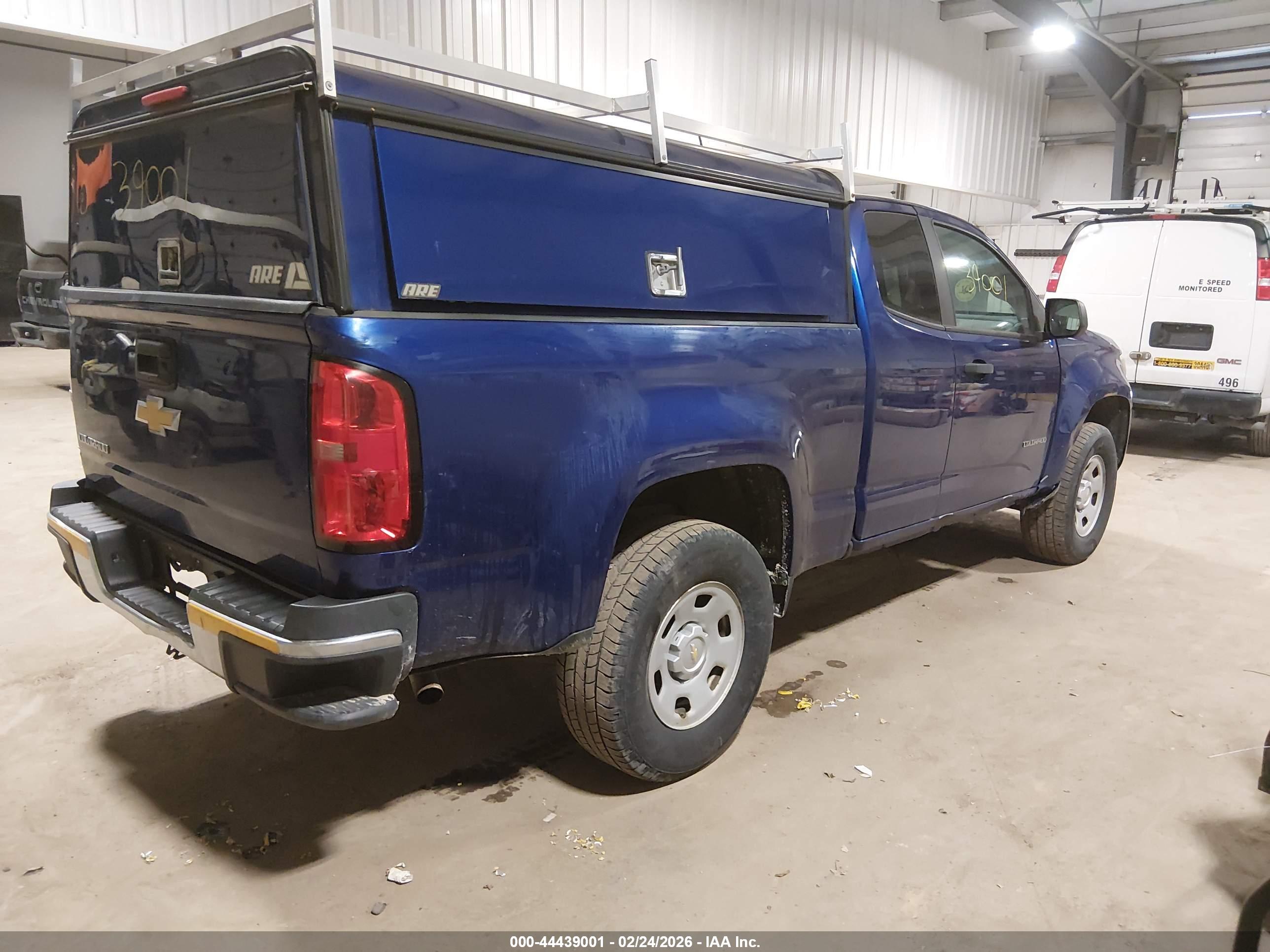 CHEVROLET COLORADO image 4