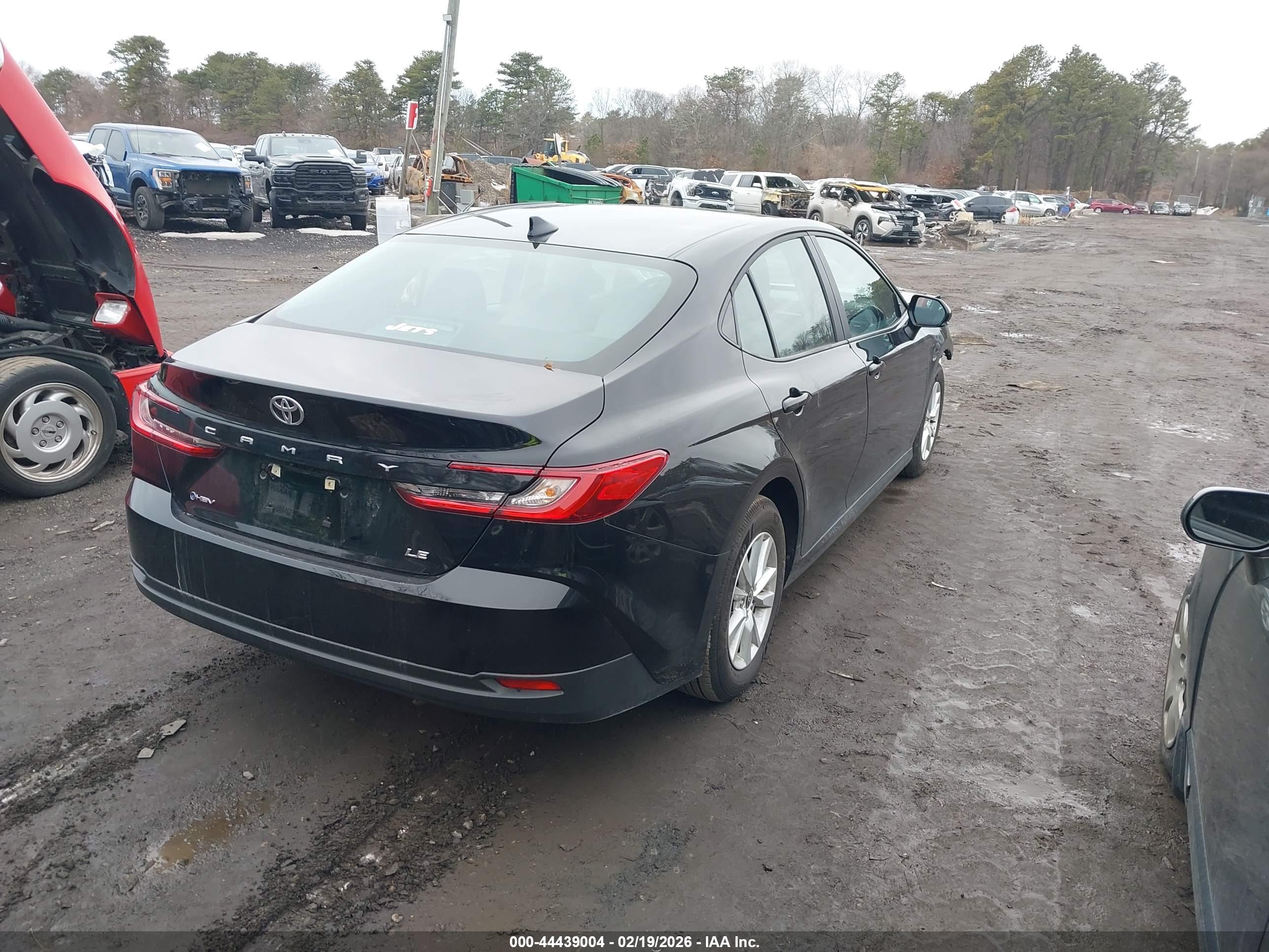 TOYOTA CAMRY image 4