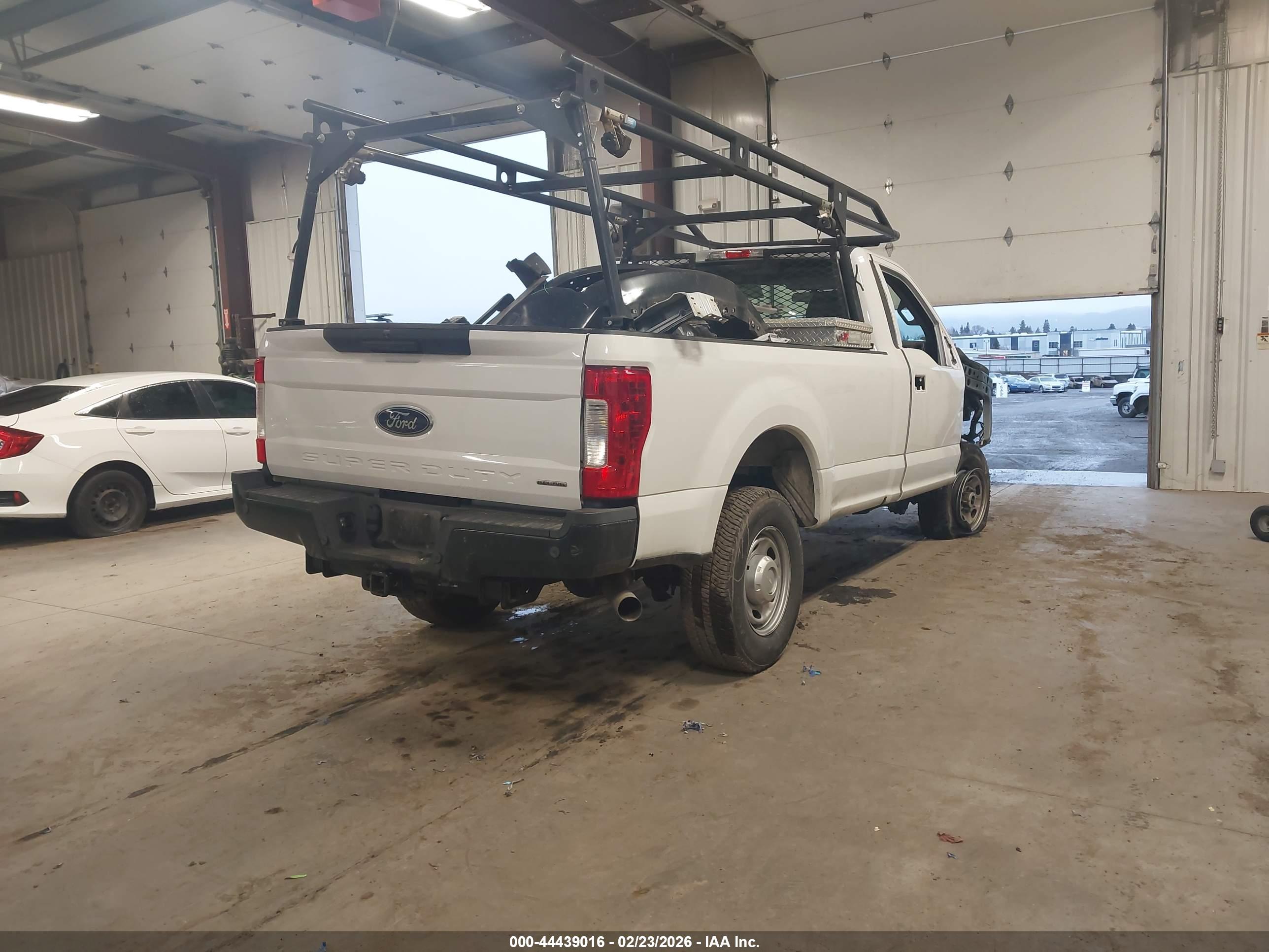 FORD F-350 image 4