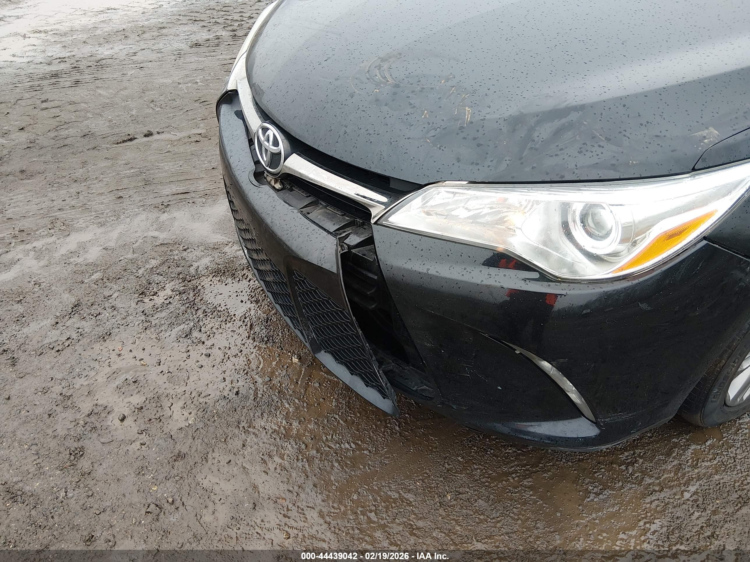 TOYOTA CAMRY image 6