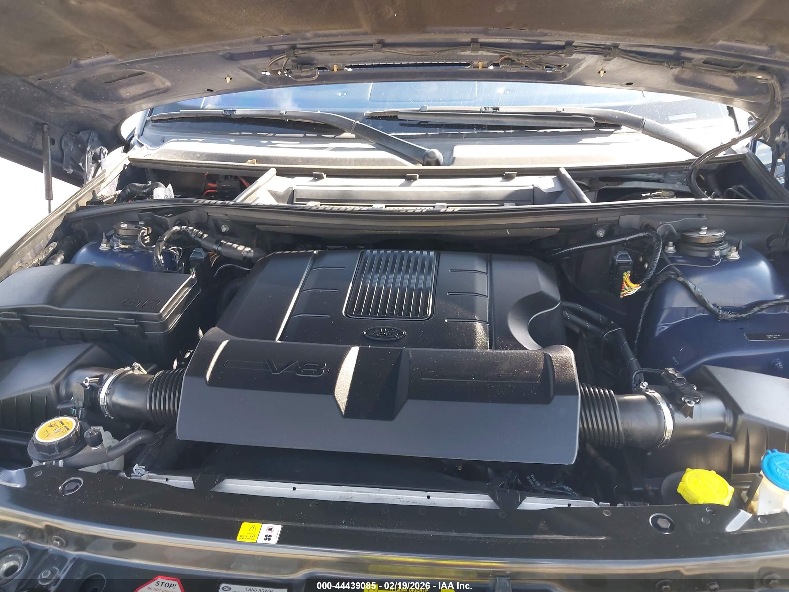 LAND ROVER image 10