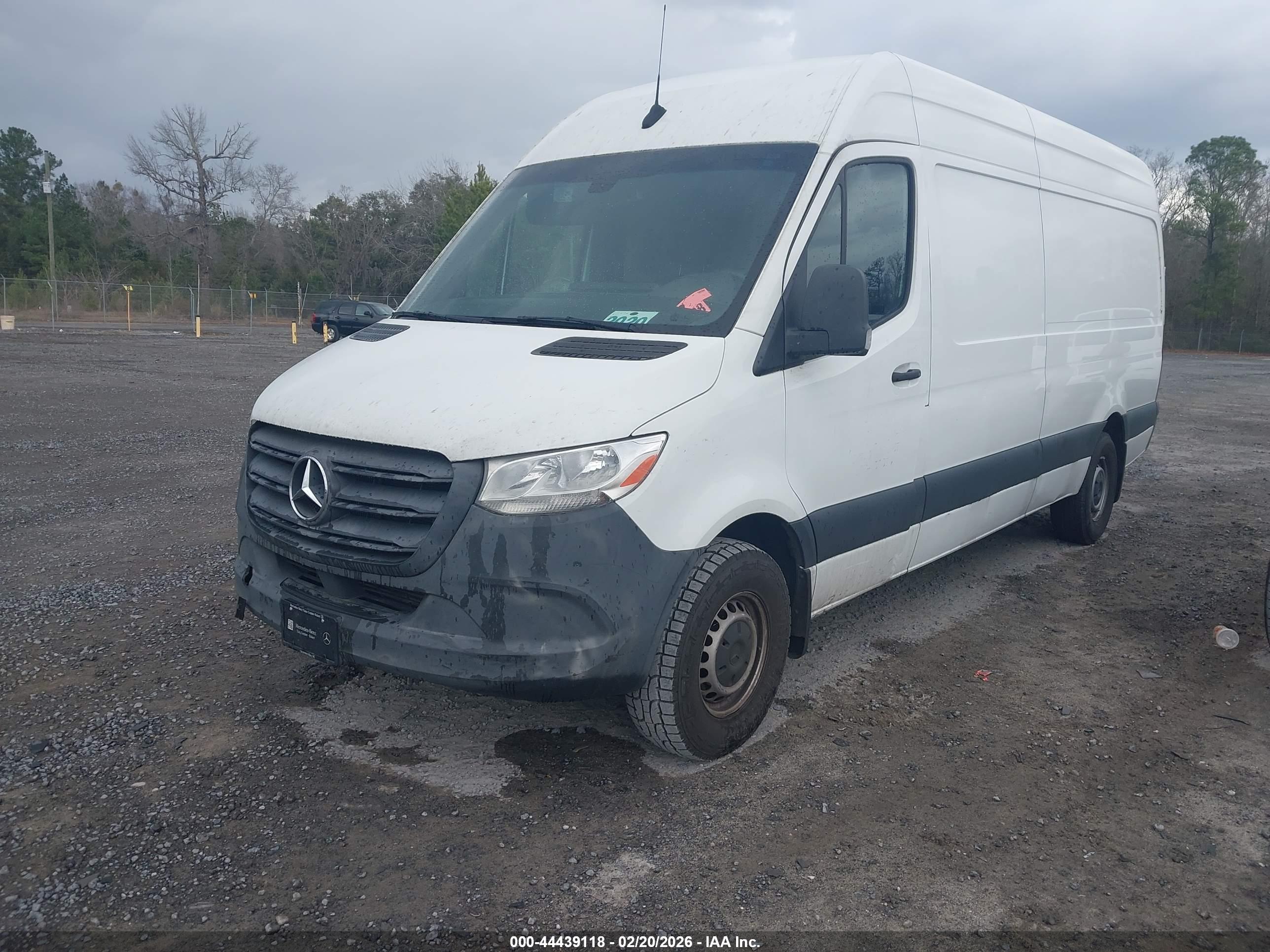 MERCEDES-BENZ SPRINTER image 6