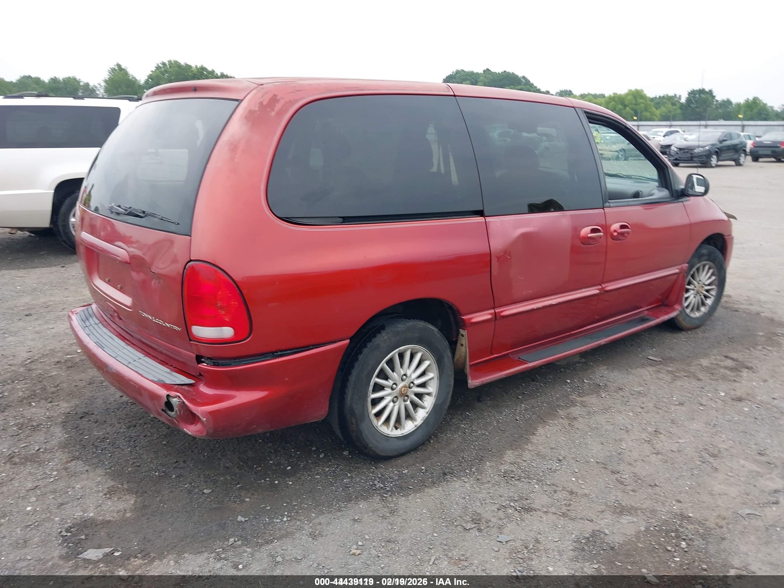 CHRYSLER TOWN image 4