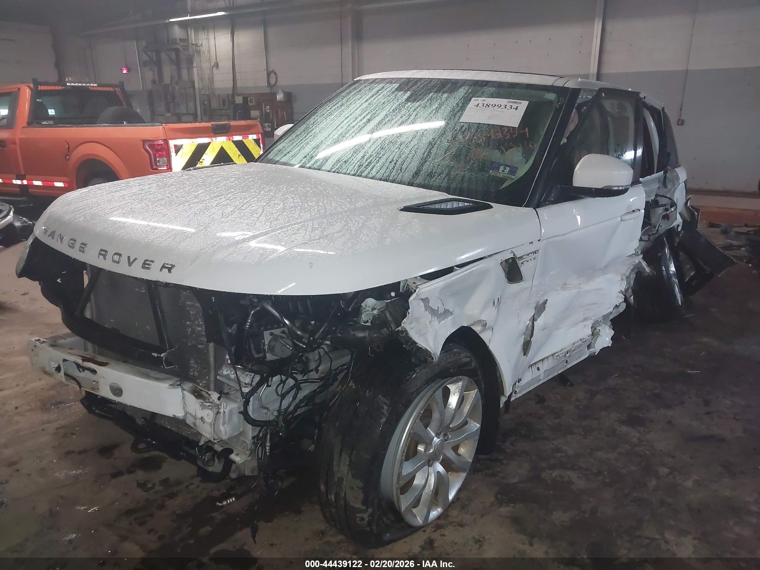 LAND ROVER image 2