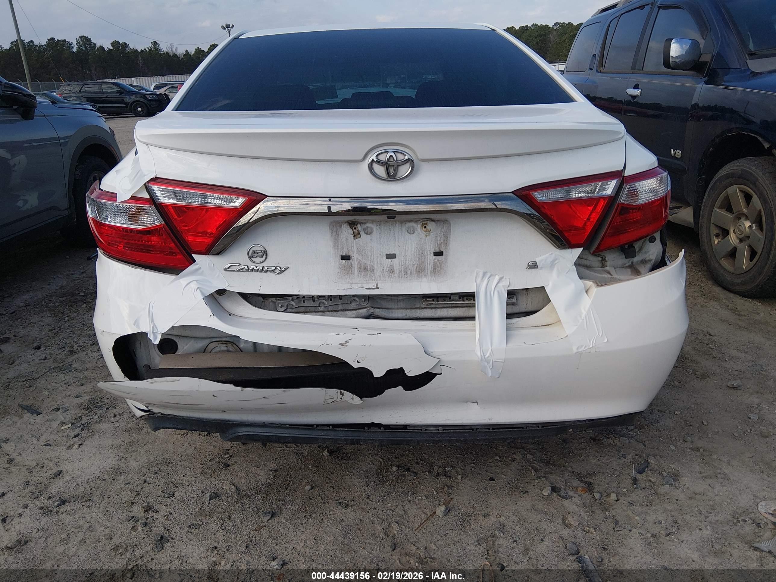 TOYOTA CAMRY image 6