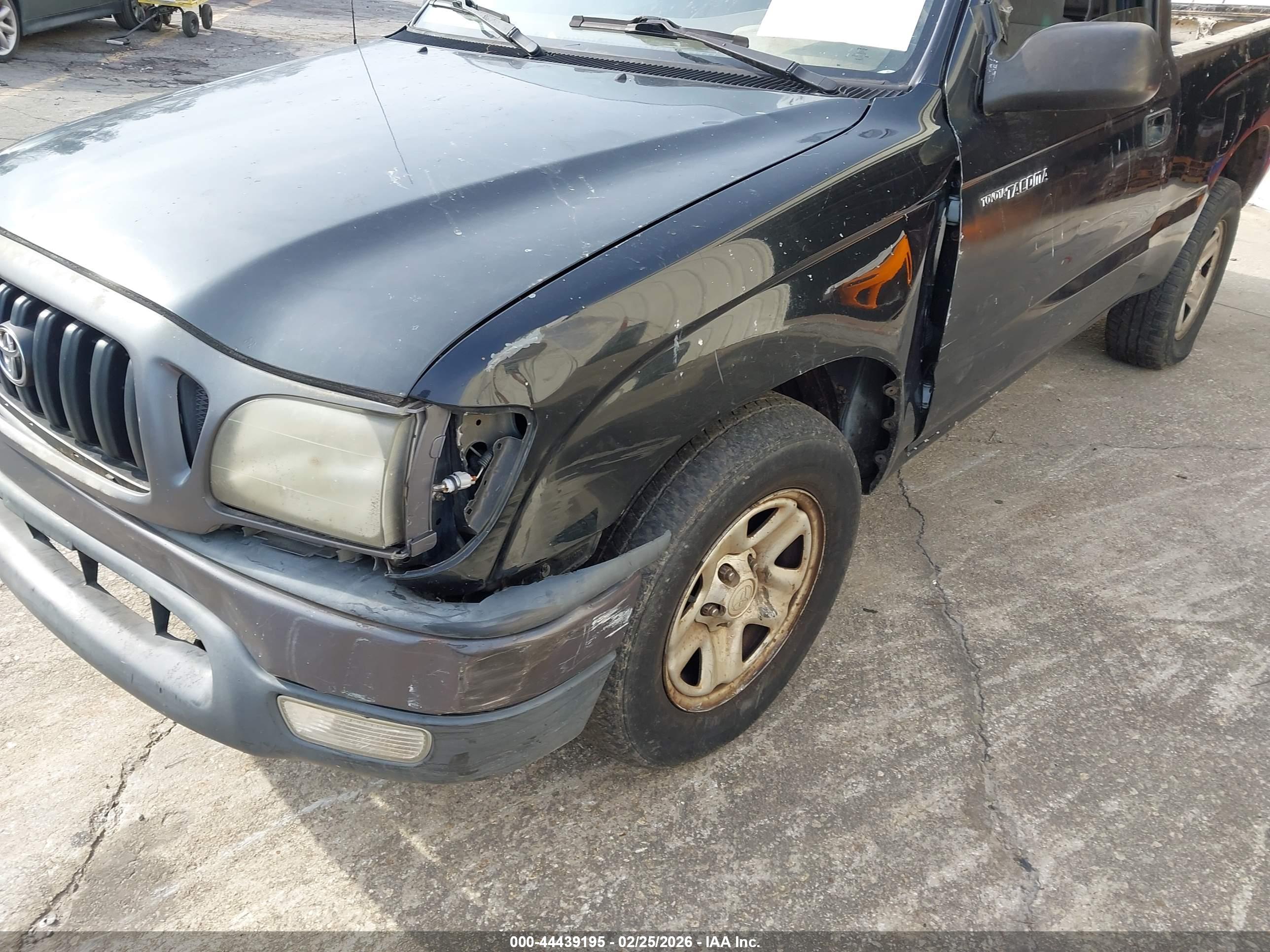 TOYOTA TACOMA image 6