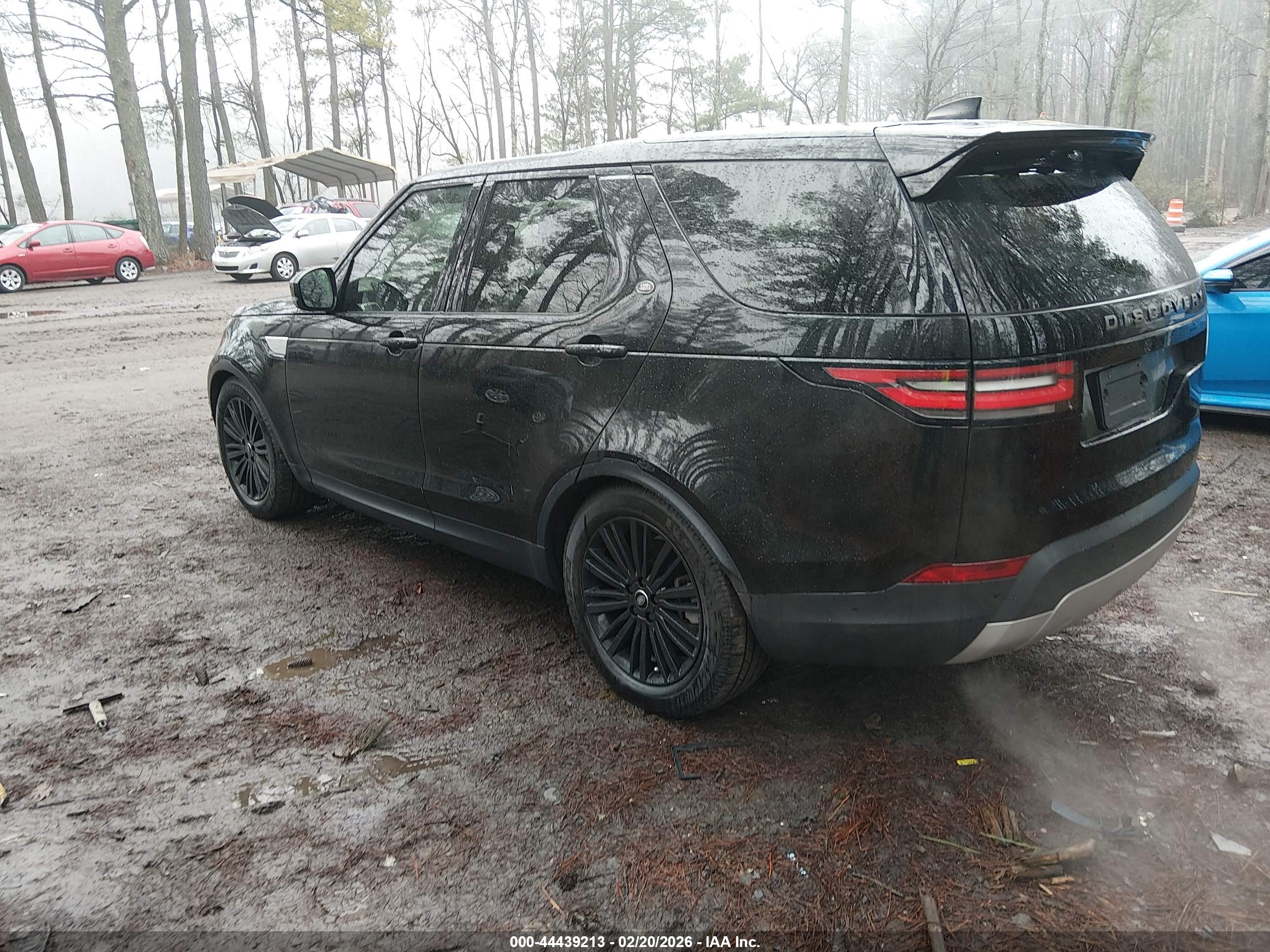 LAND ROVER image 3