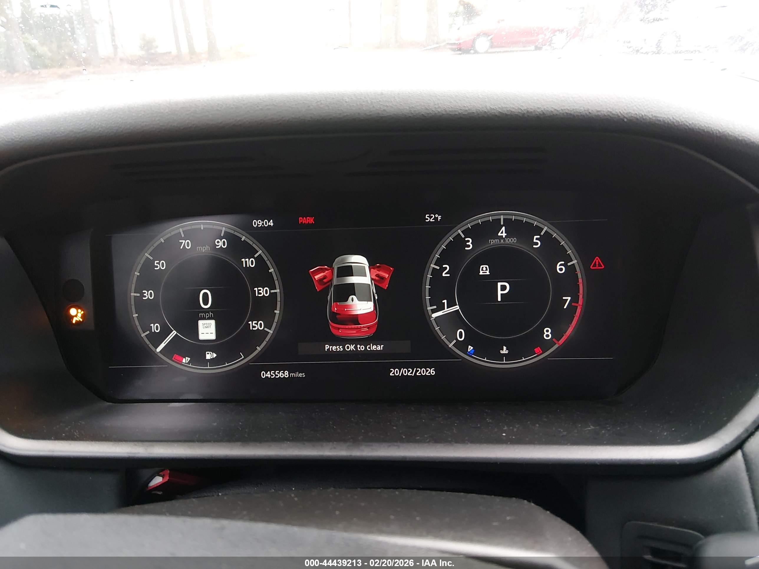 LAND ROVER image 7