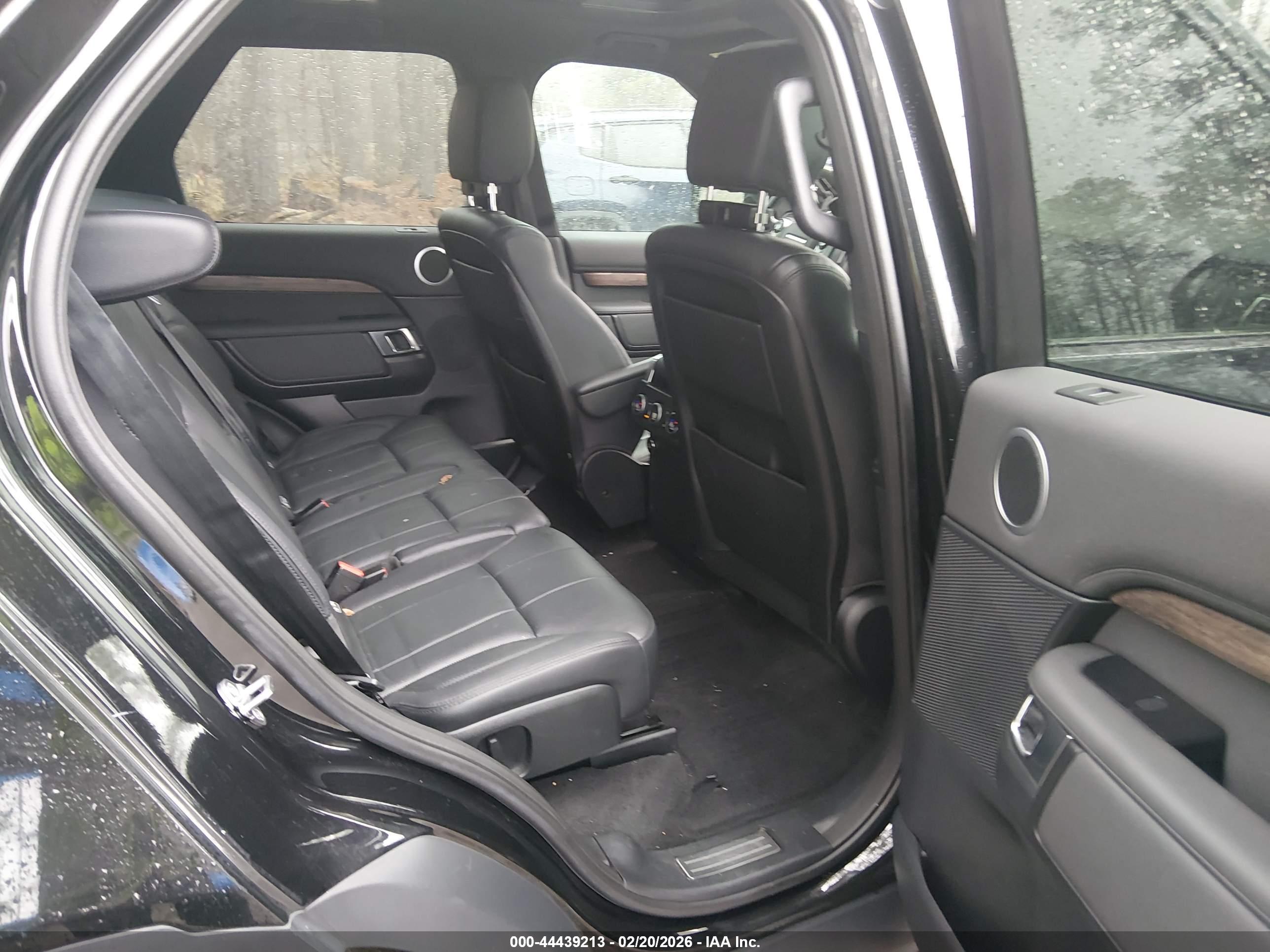 LAND ROVER image 8