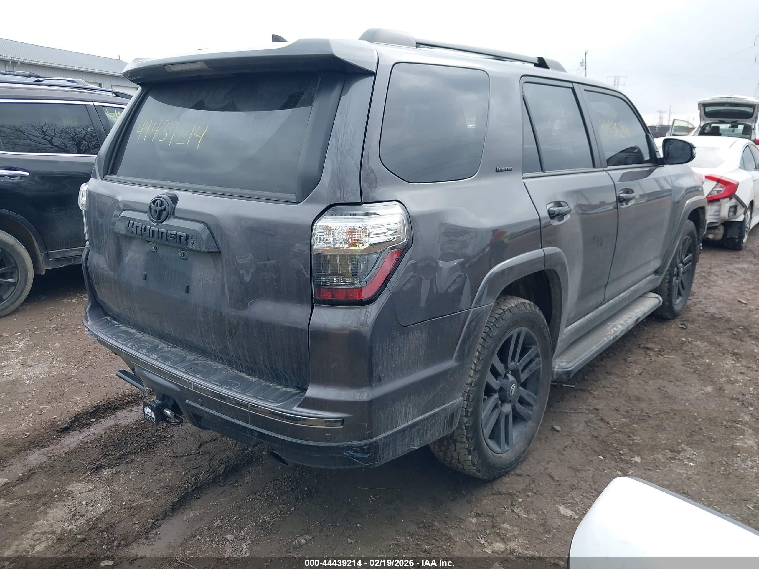 TOYOTA 4RUNNER image 4