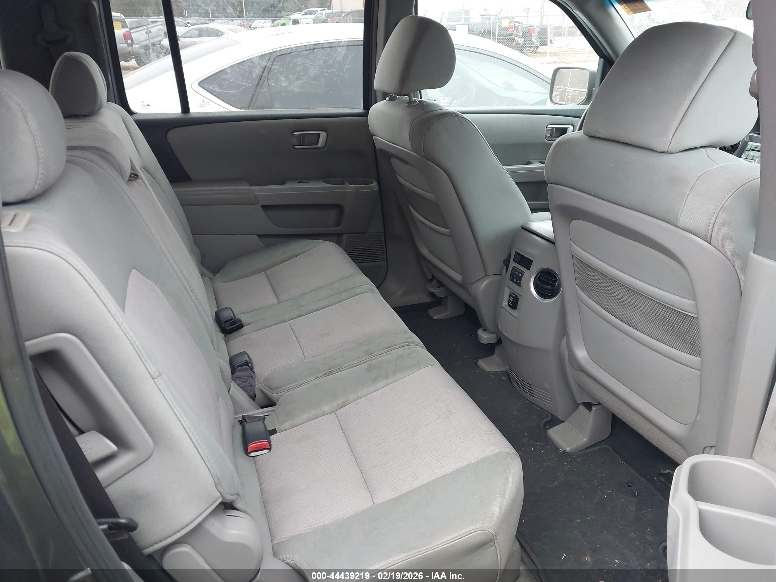 HONDA PILOT image 8