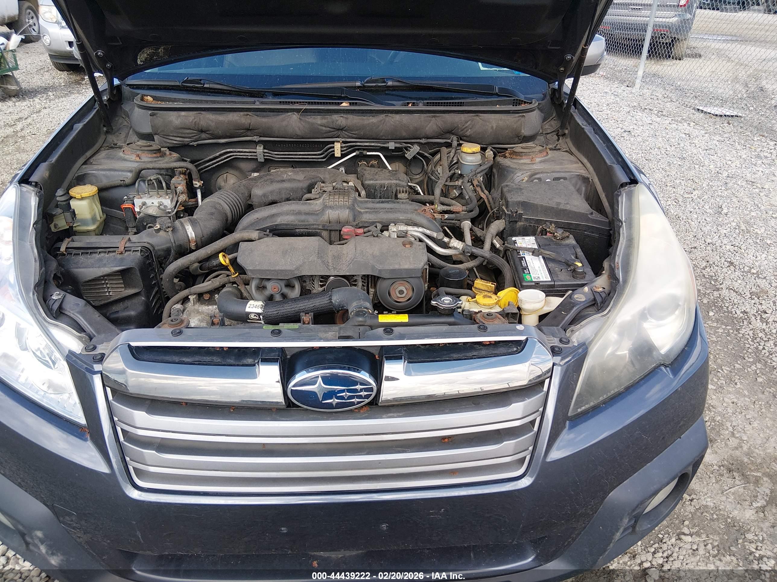 SUBARU OUTBACK image 10