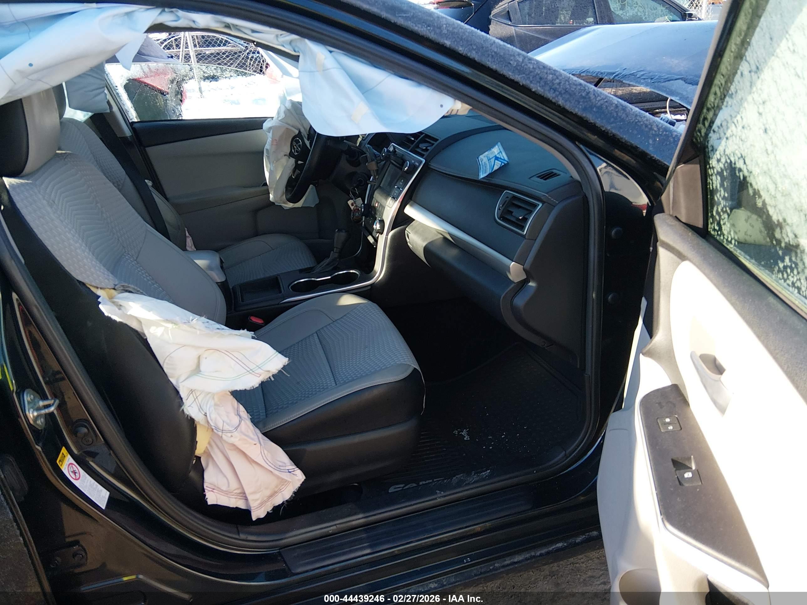 TOYOTA CAMRY image 5