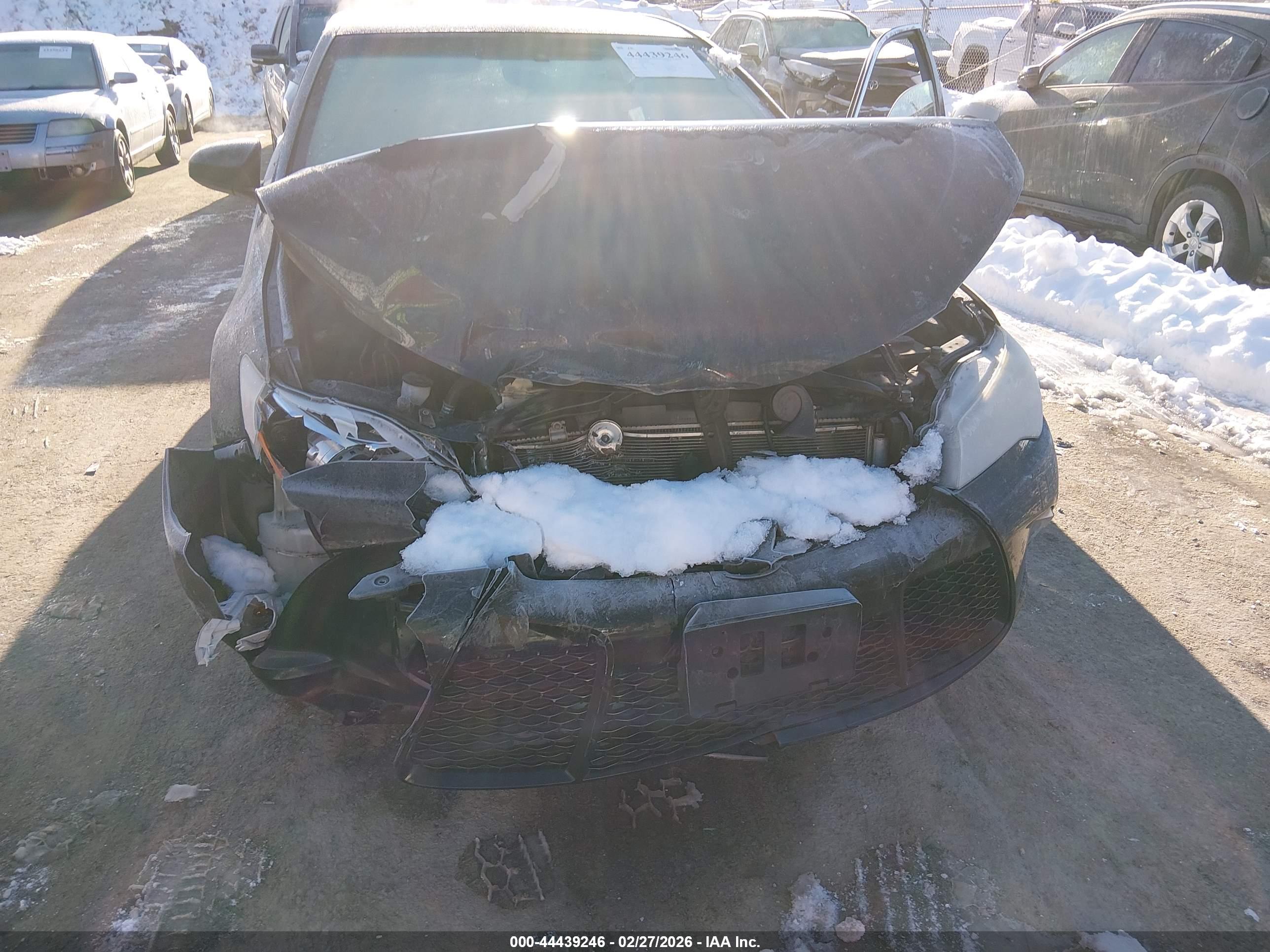 TOYOTA CAMRY image 6