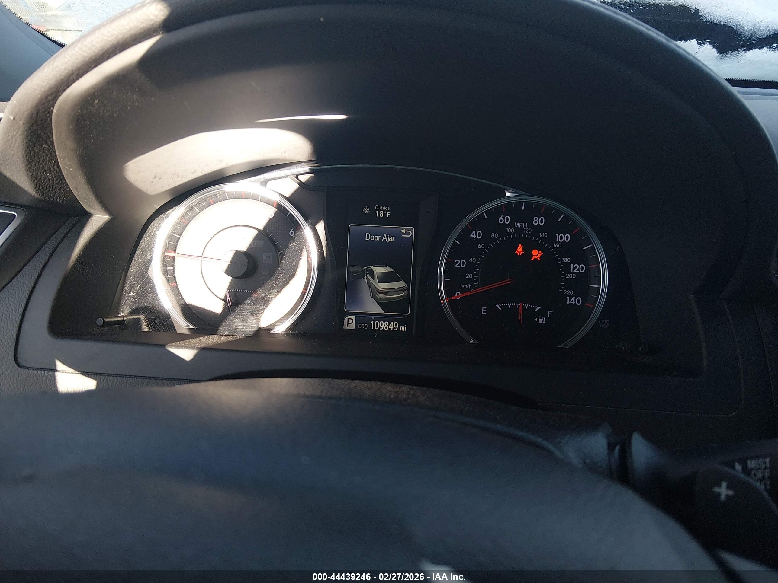 TOYOTA CAMRY image 7