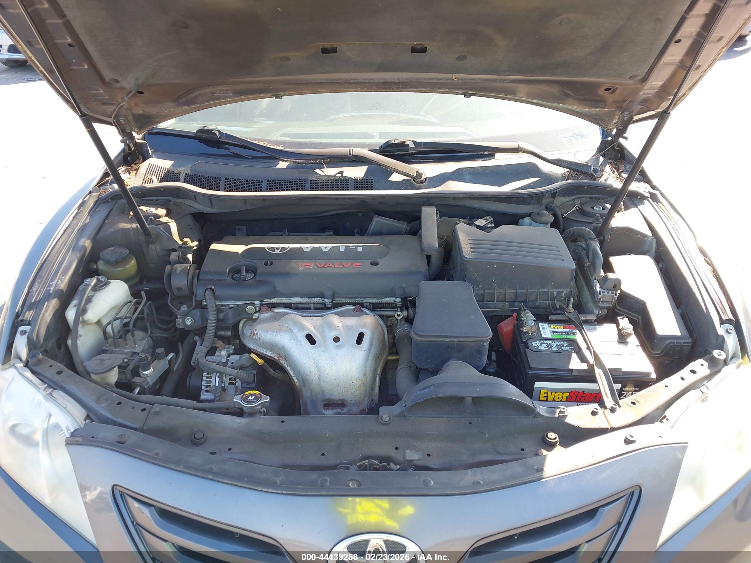 TOYOTA CAMRY image 10