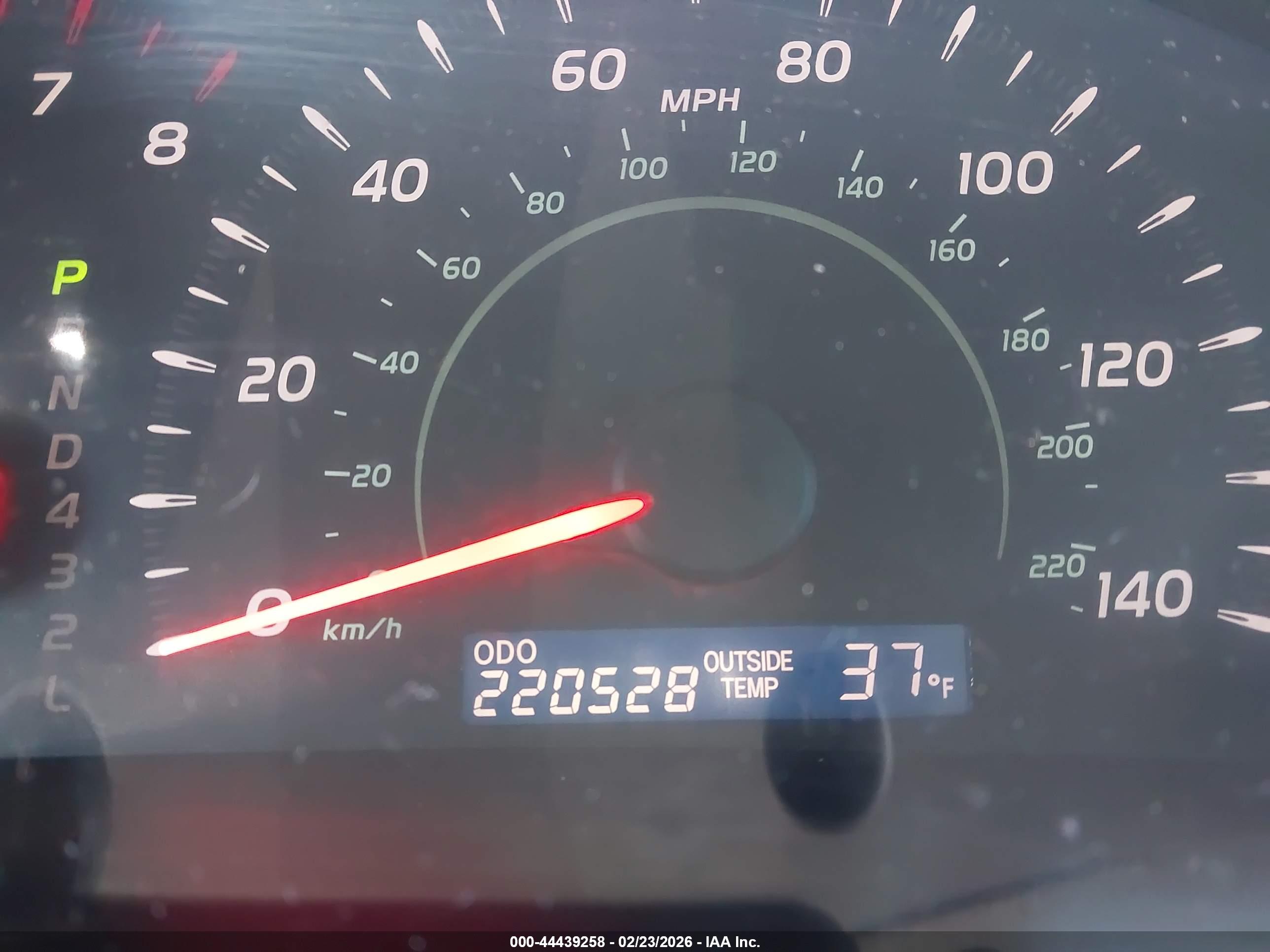TOYOTA CAMRY image 7