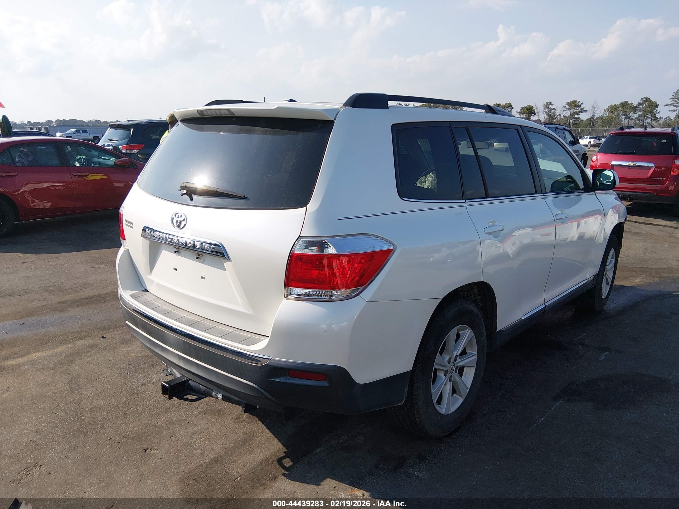 TOYOTA HIGHLANDER image 4
