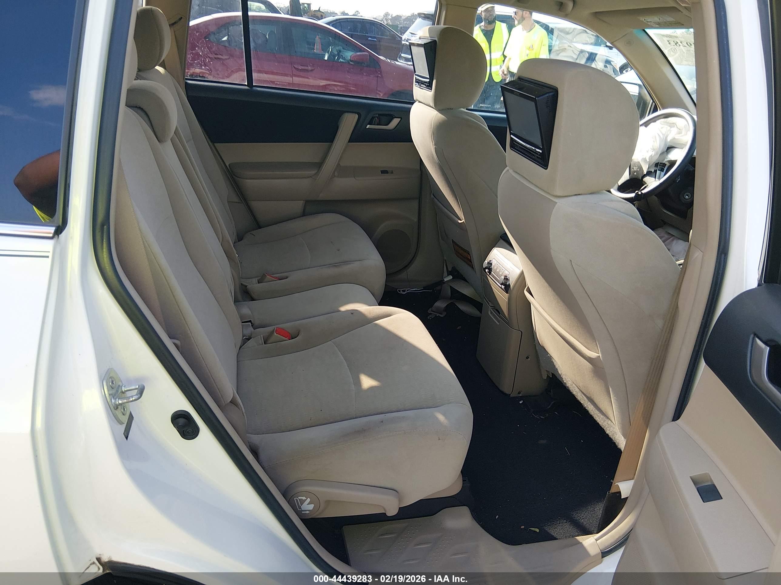 TOYOTA HIGHLANDER image 8