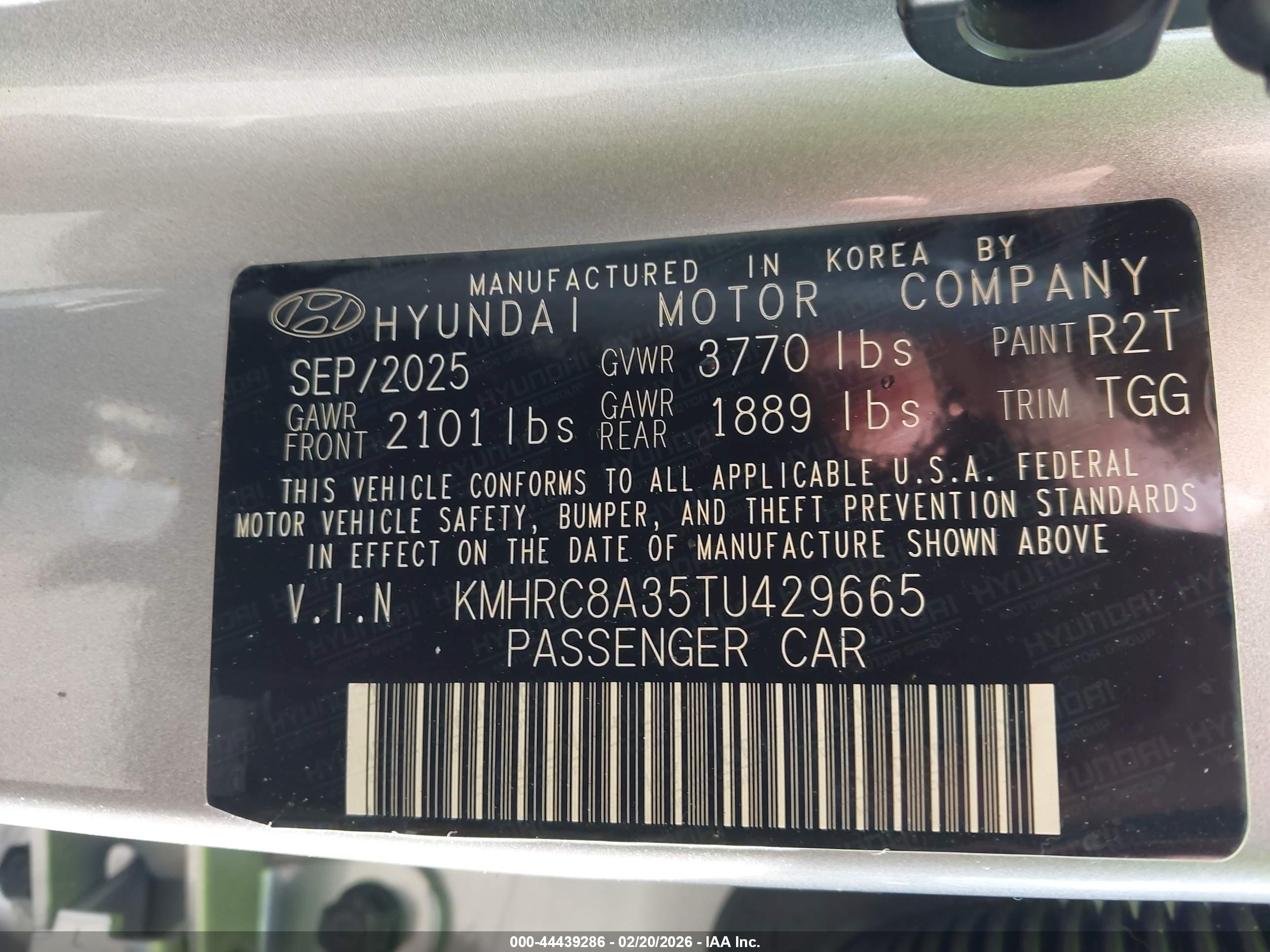 HYUNDAI VENUE image 9