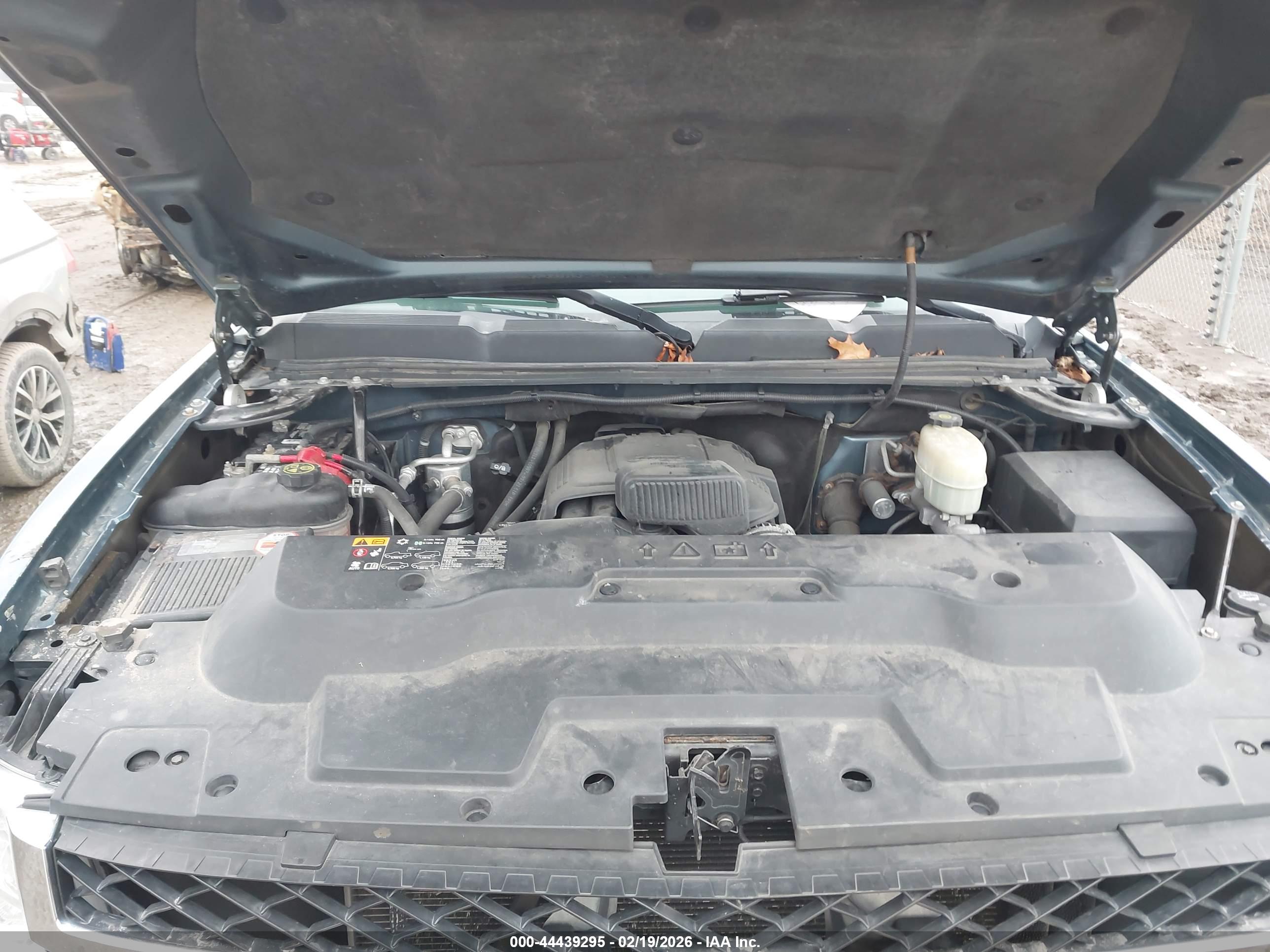 CHEVROLET SILVERADO image 10