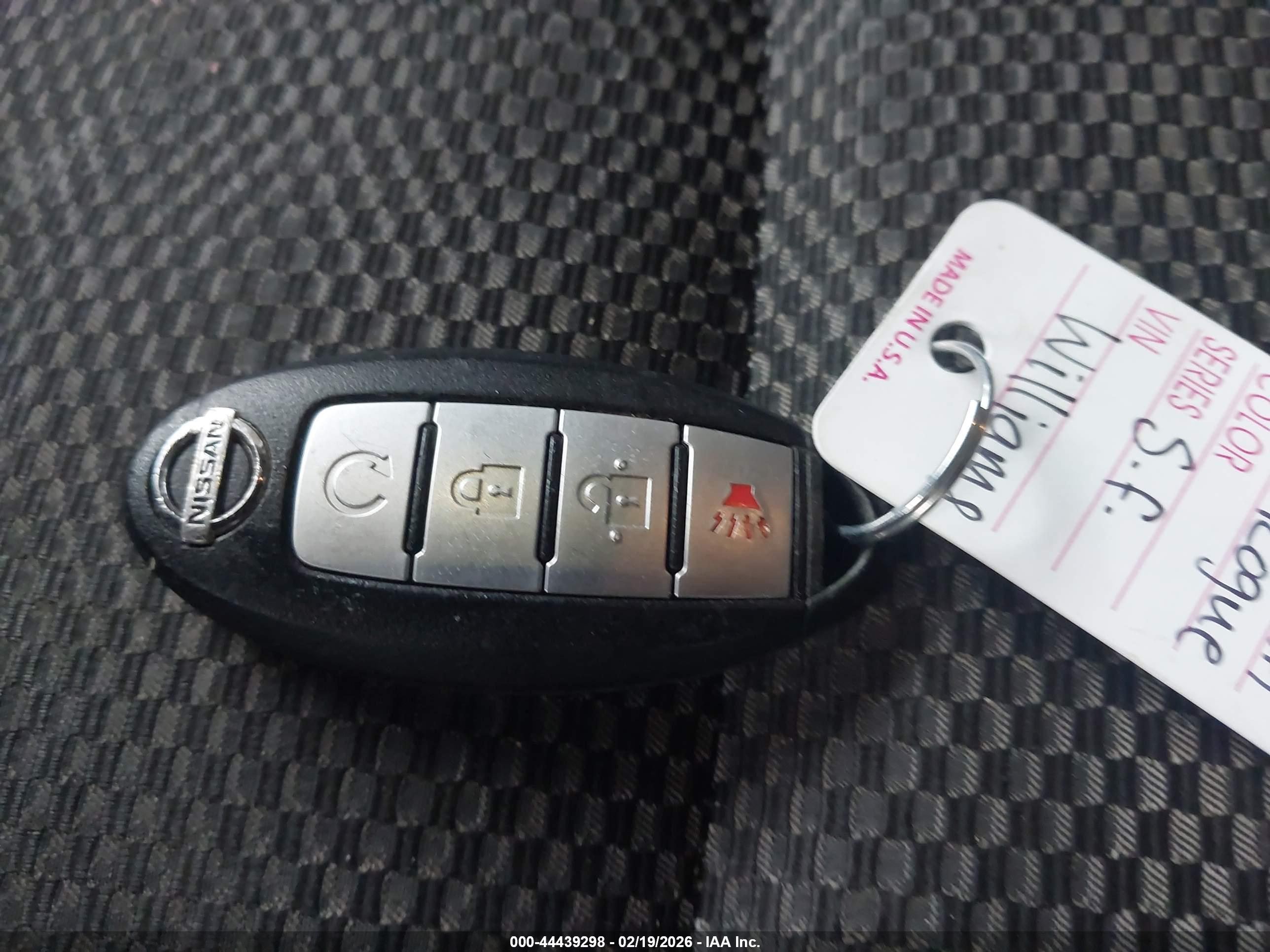 NISSAN ROGUE image 11