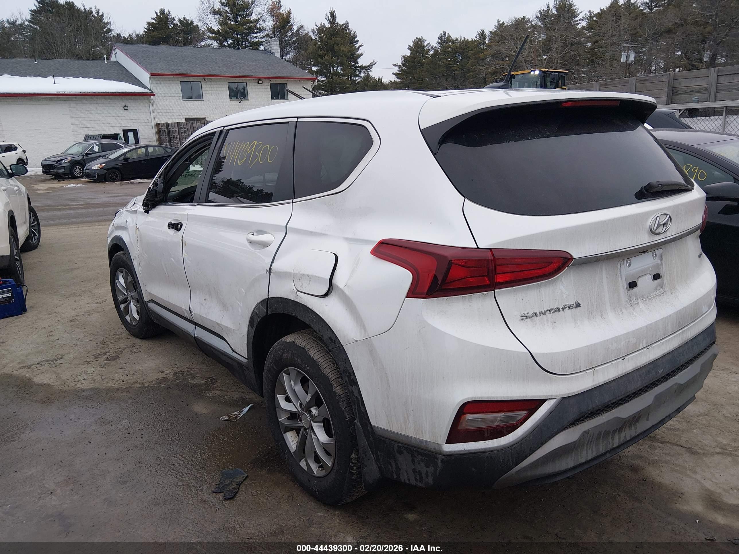HYUNDAI SANTA image 3