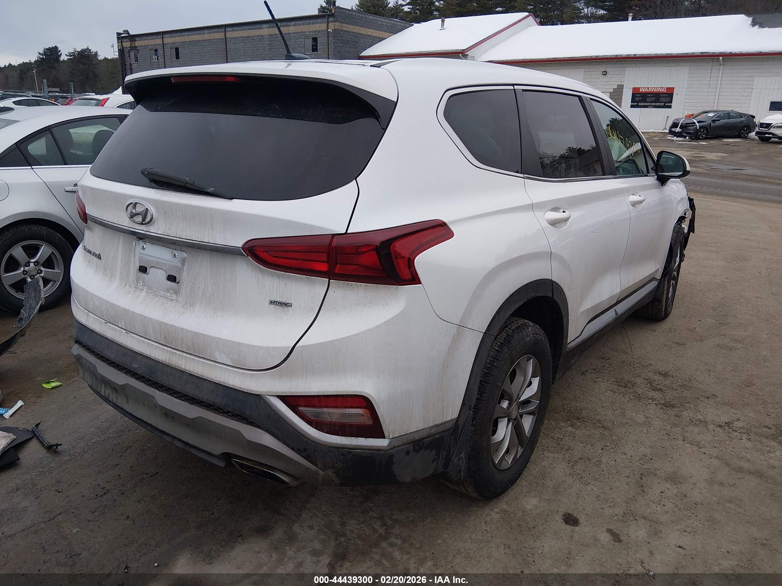 HYUNDAI SANTA image 4