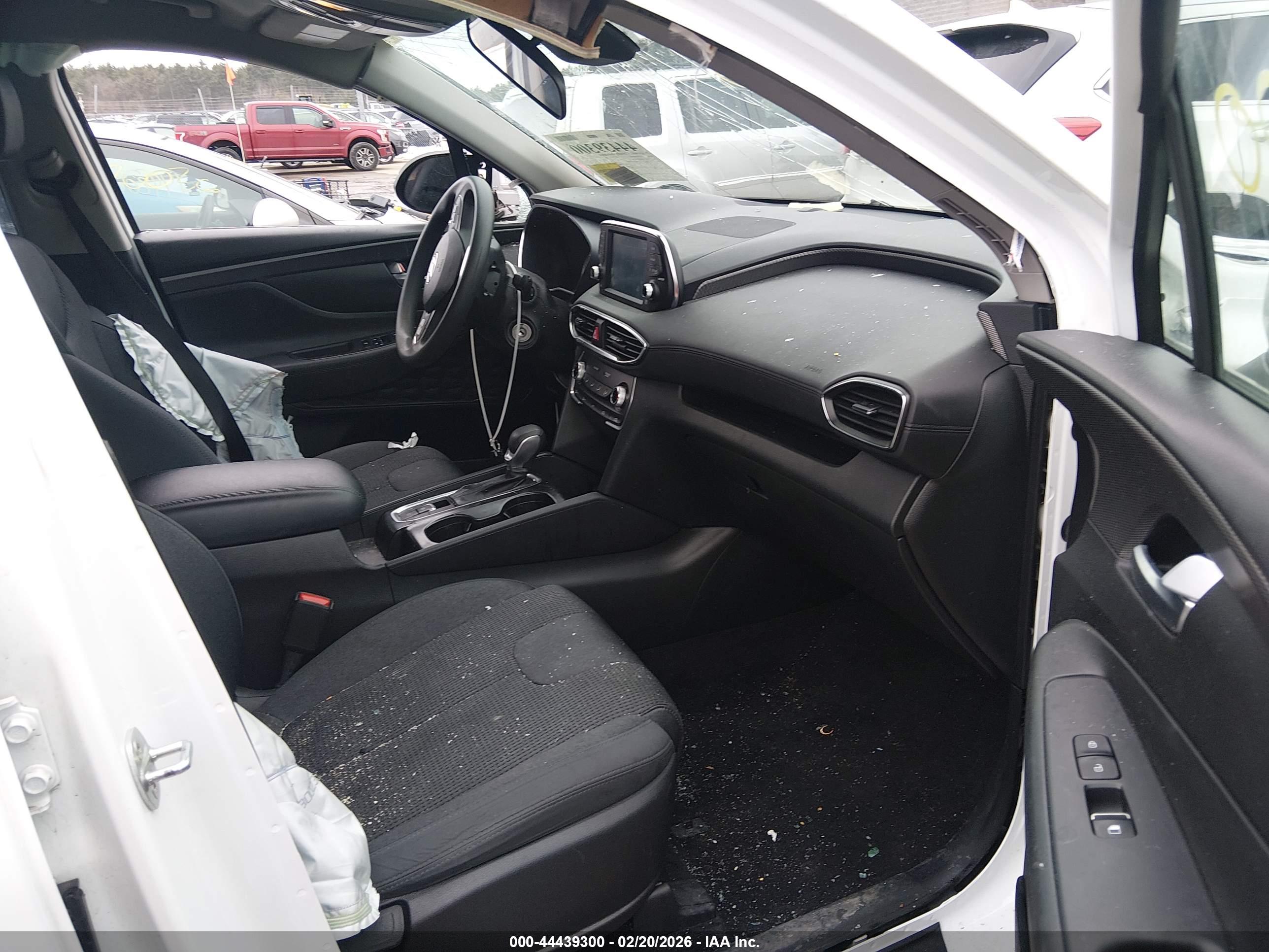 HYUNDAI SANTA image 5