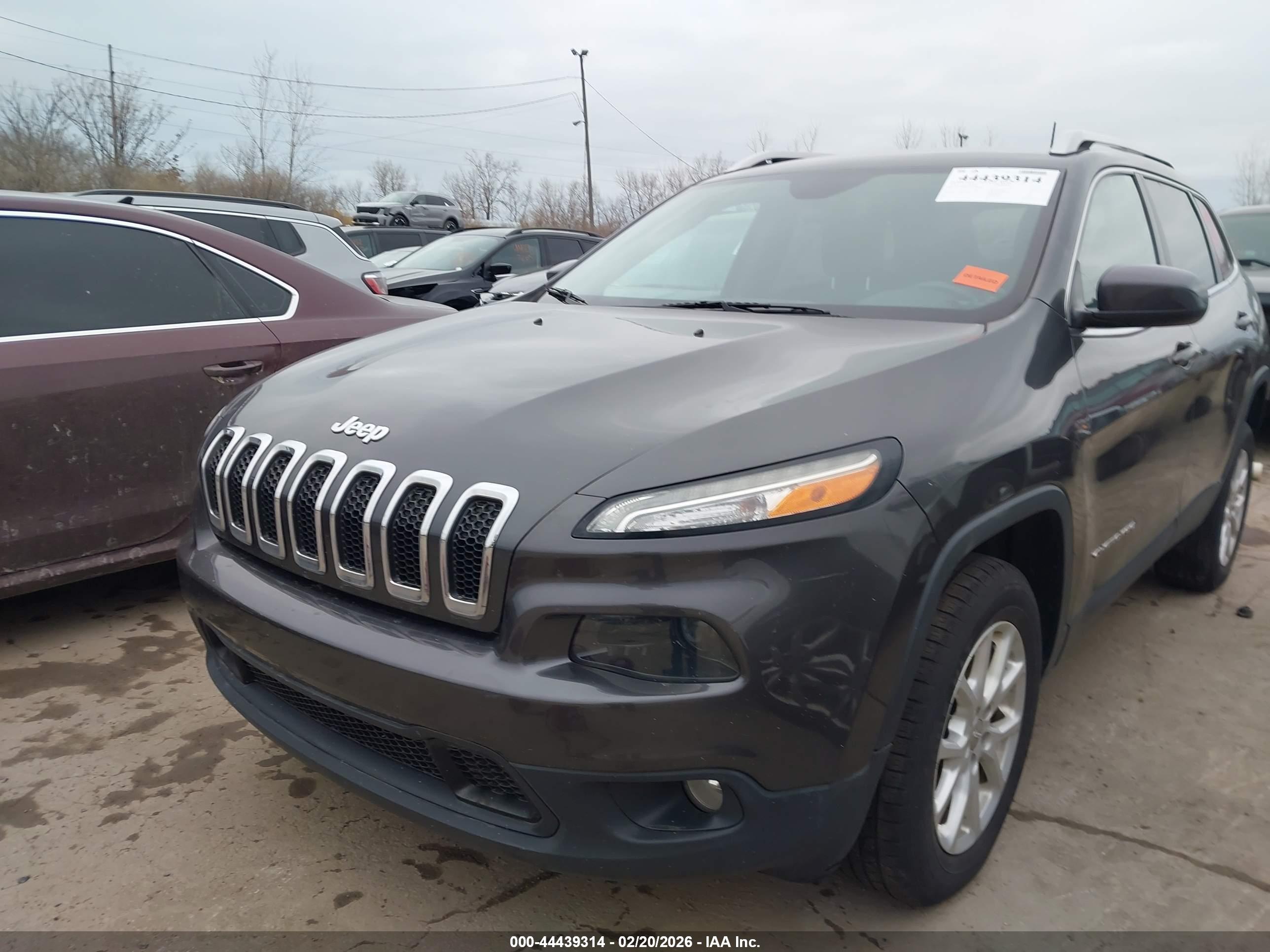 JEEP CHEROKEE image 6