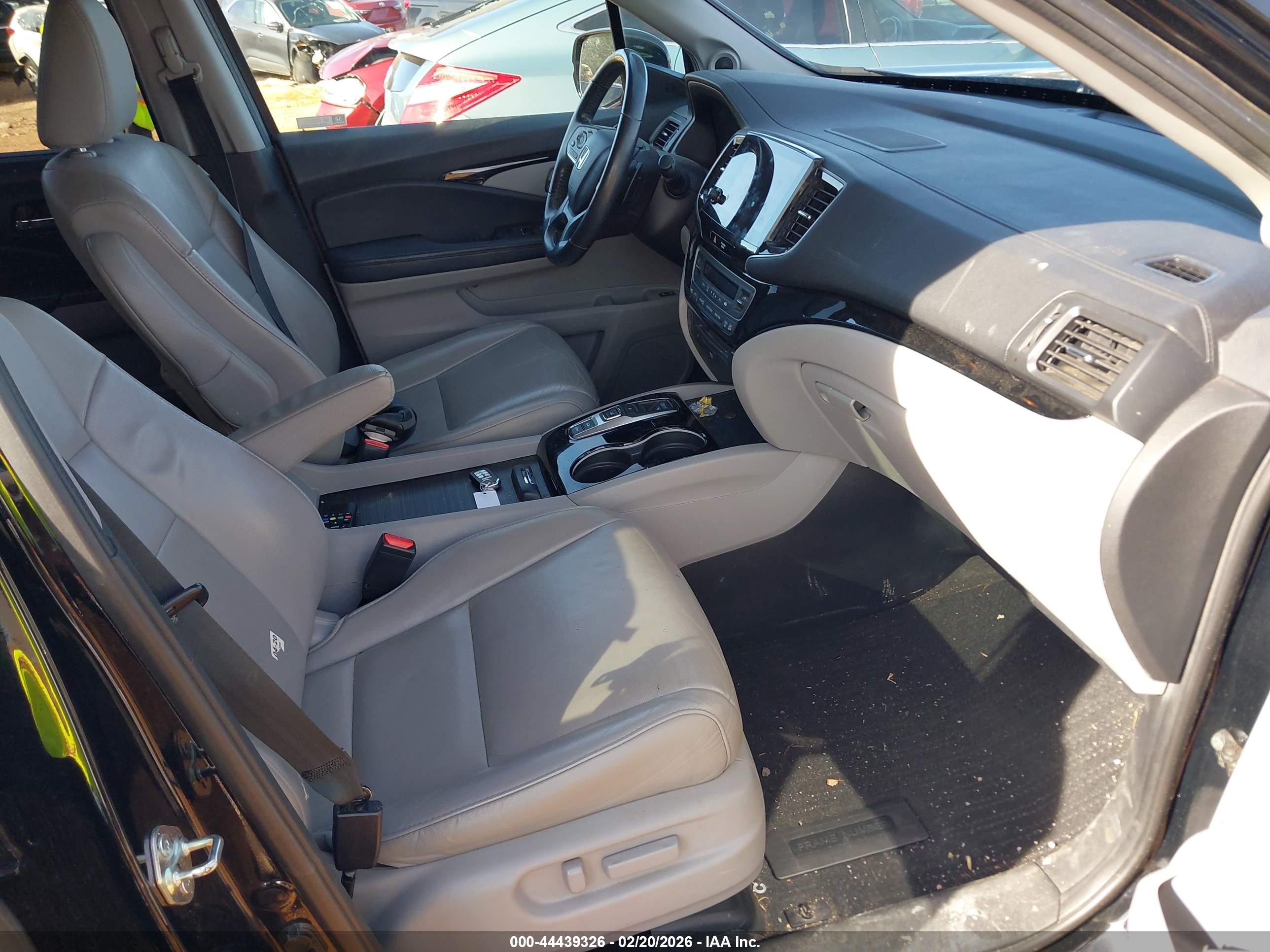 HONDA PILOT image 5