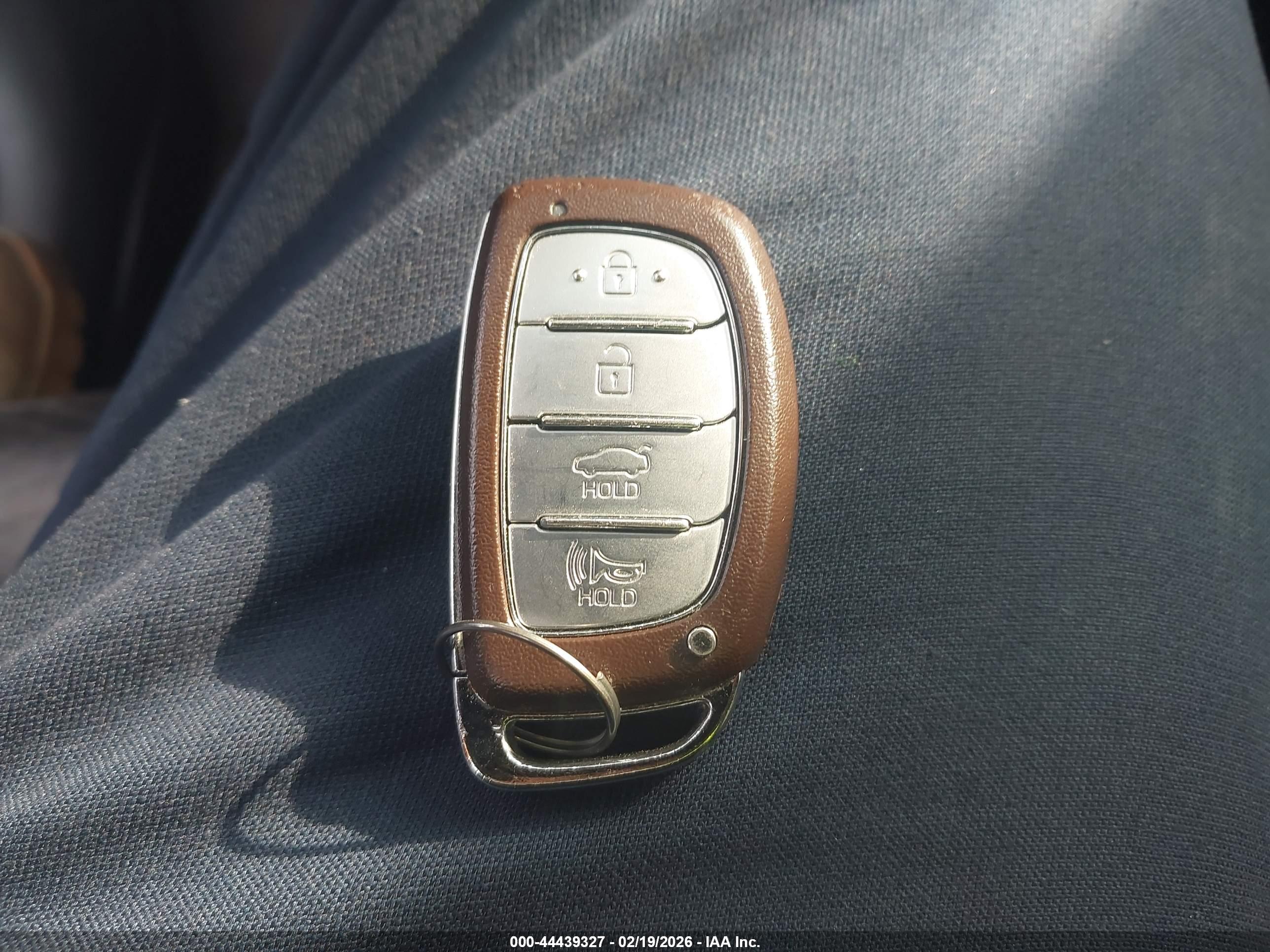 HYUNDAI SONATA image 11
