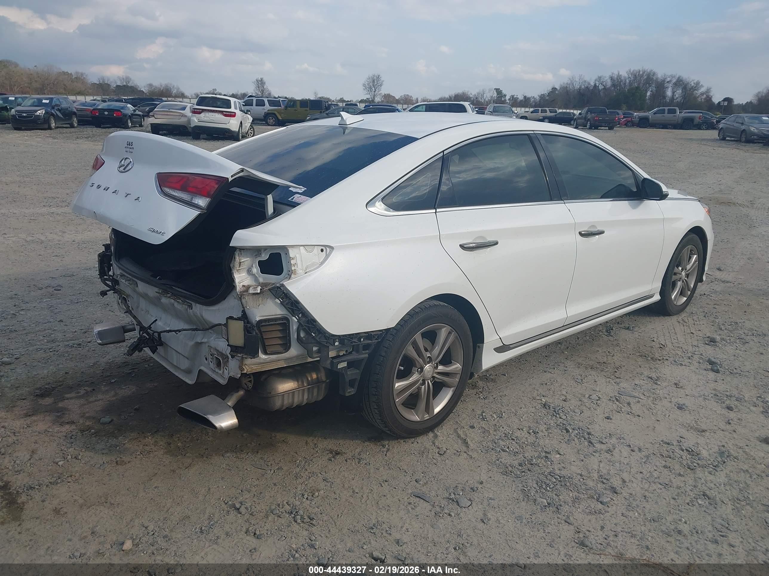 HYUNDAI SONATA image 4