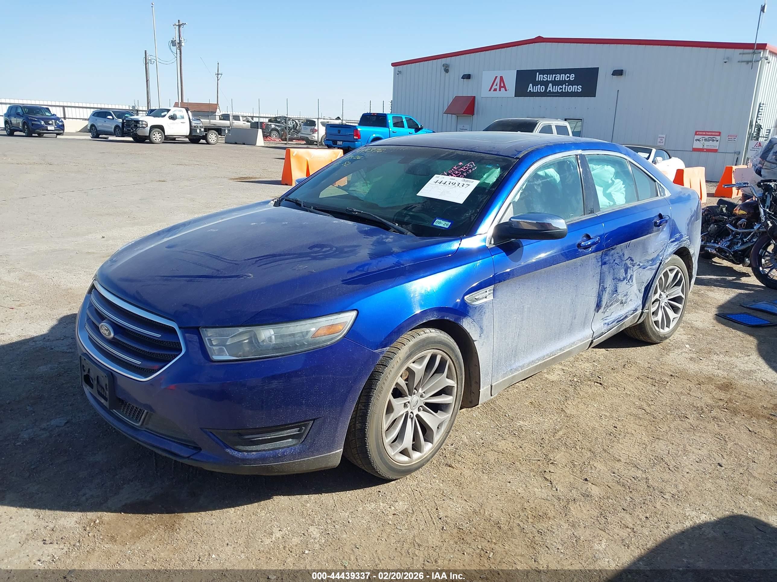 FORD TAURUS image 2