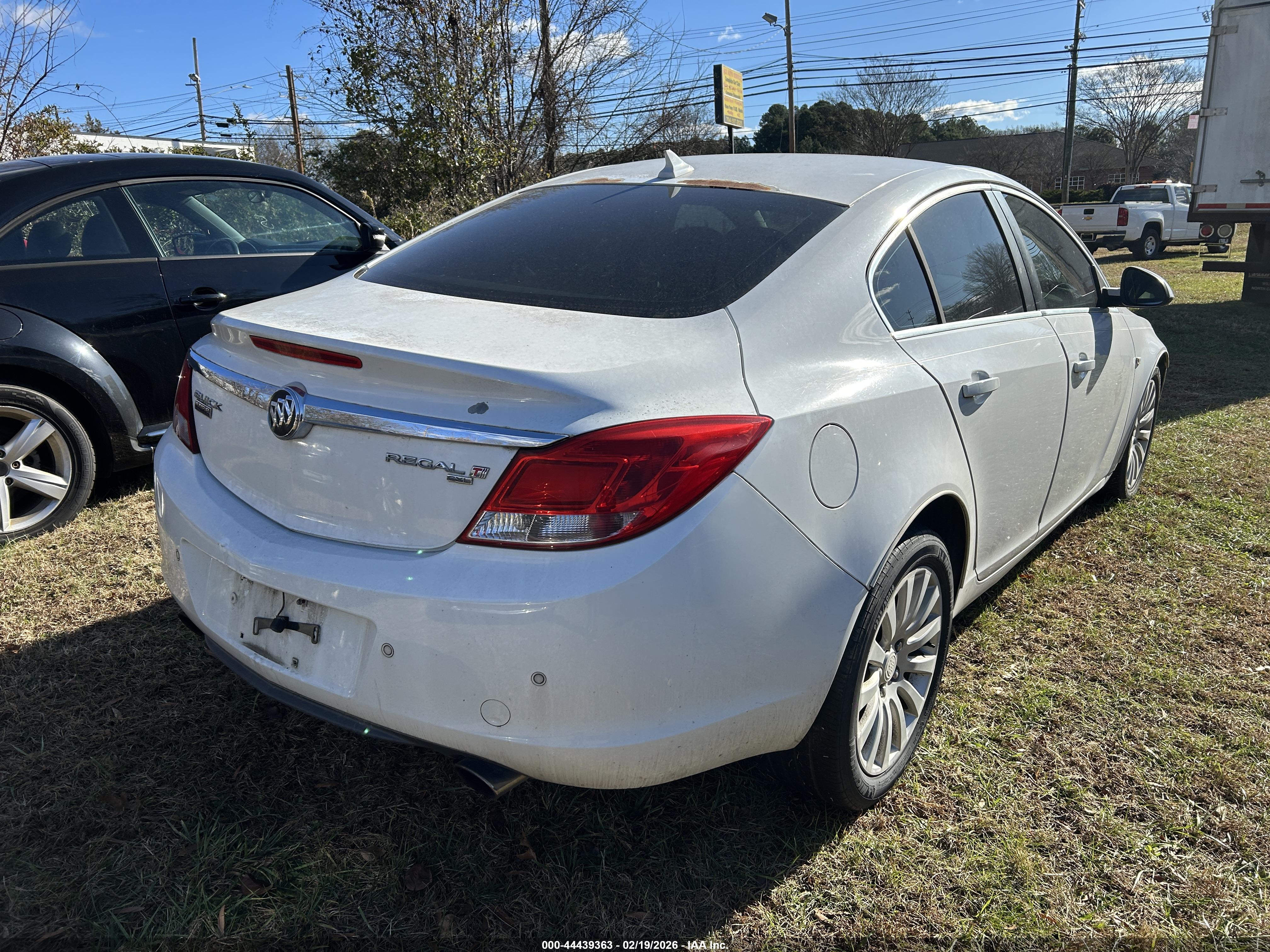 BUICK REGAL image 4