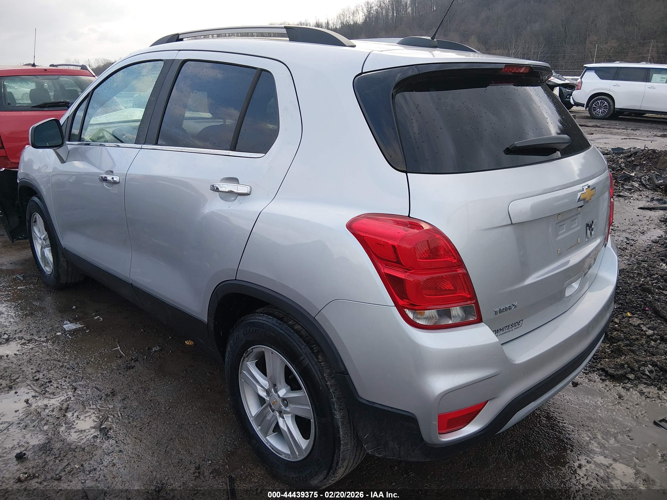 CHEVROLET TRAX image 3