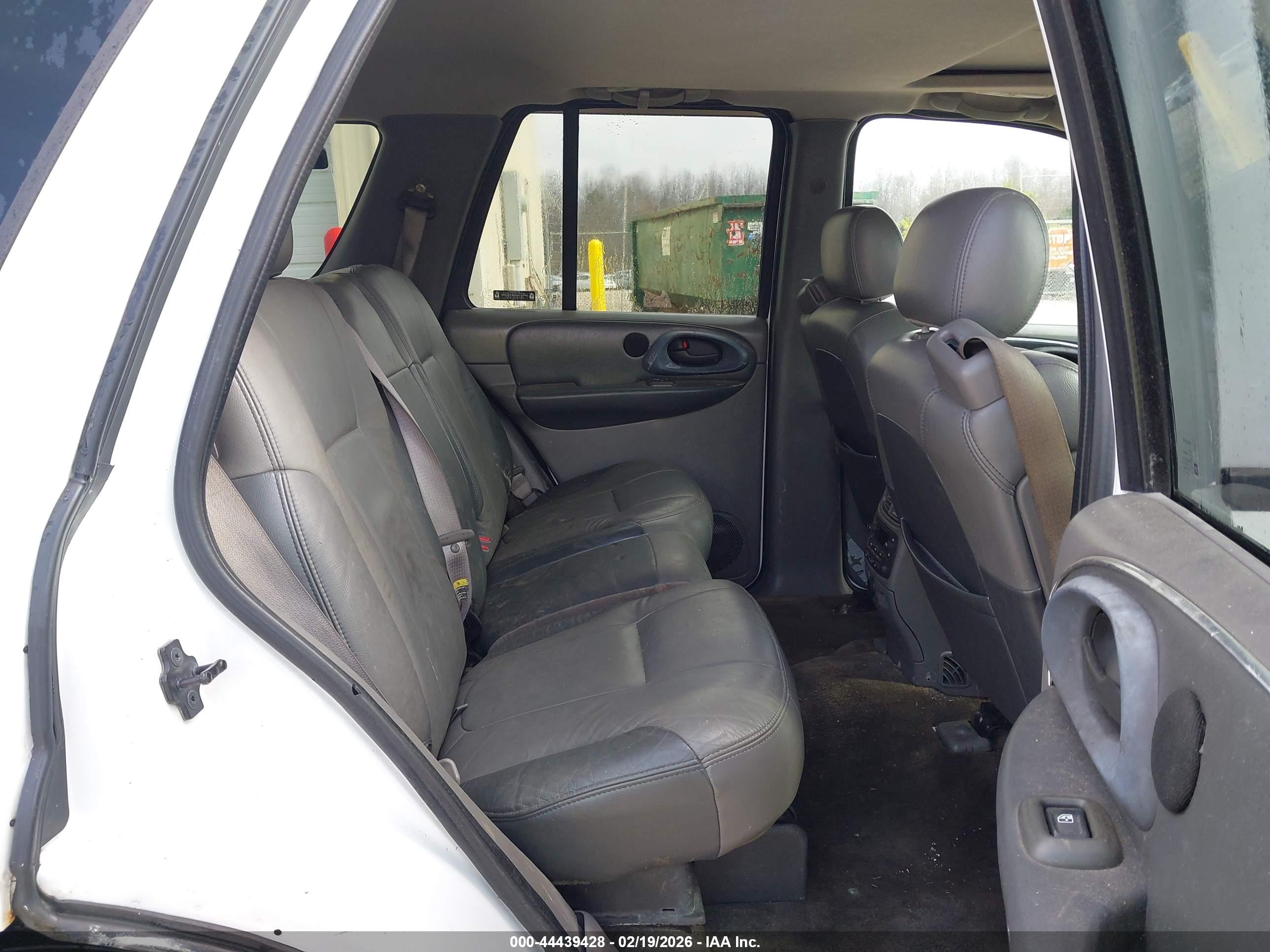 CHEVROLET TRAILBLAZER image 8