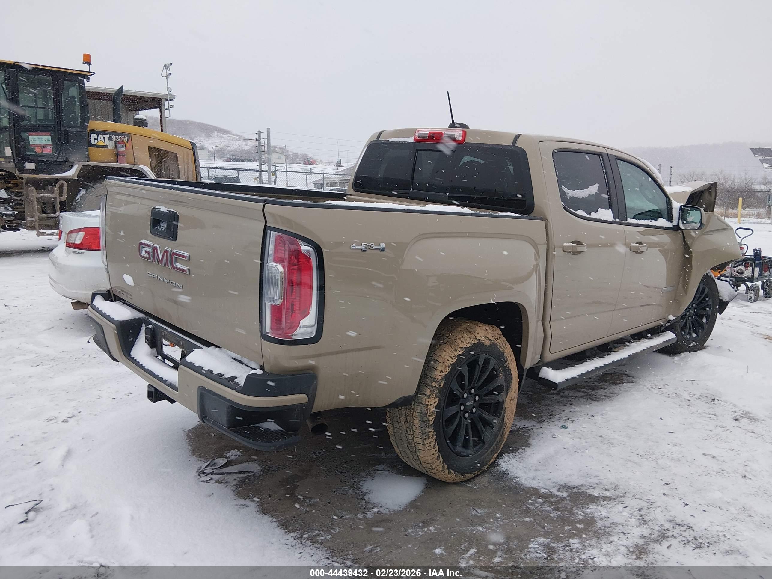 GMC CANYON image 4