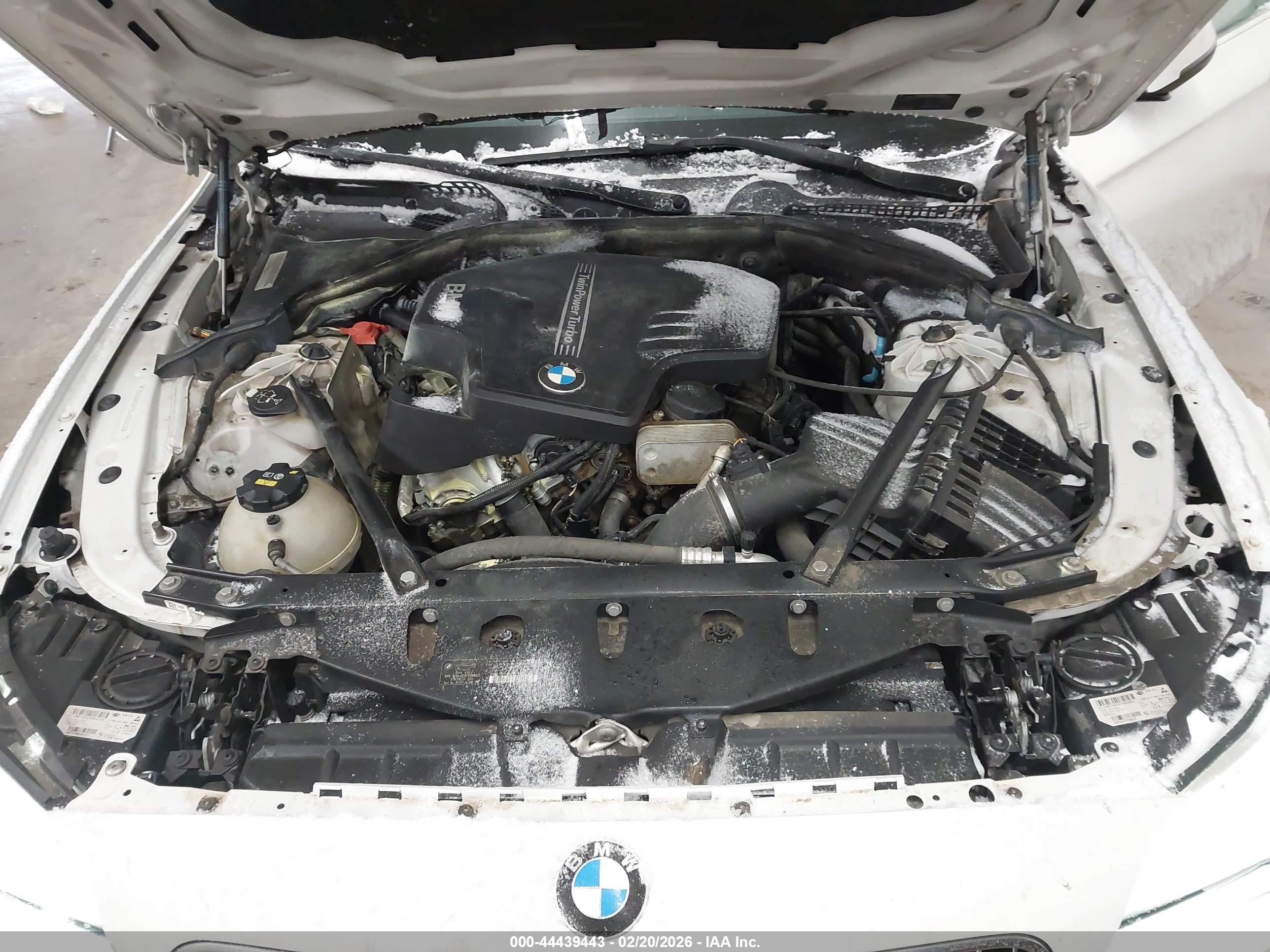 BMW 528I image 10