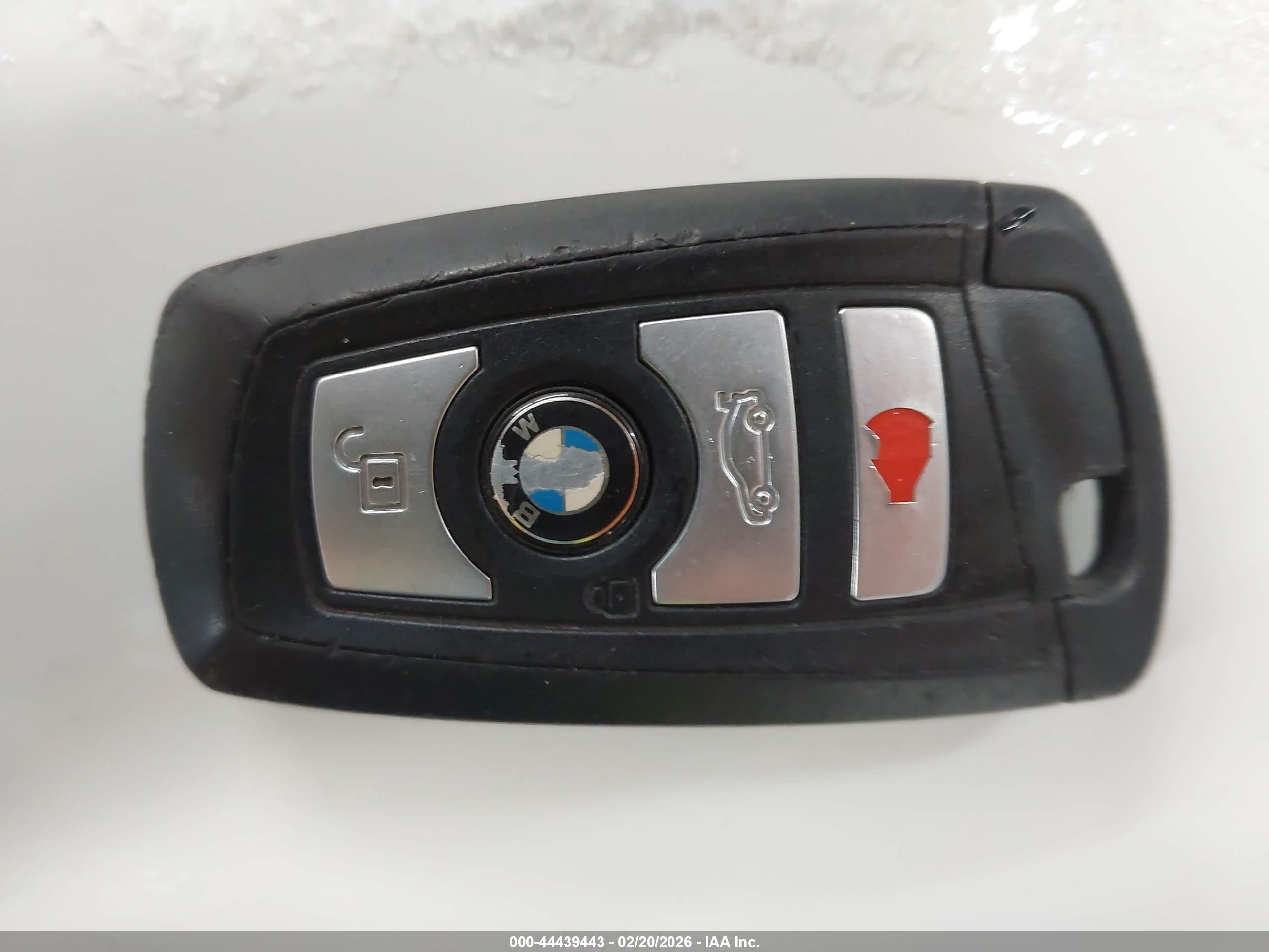 BMW 528I image 11