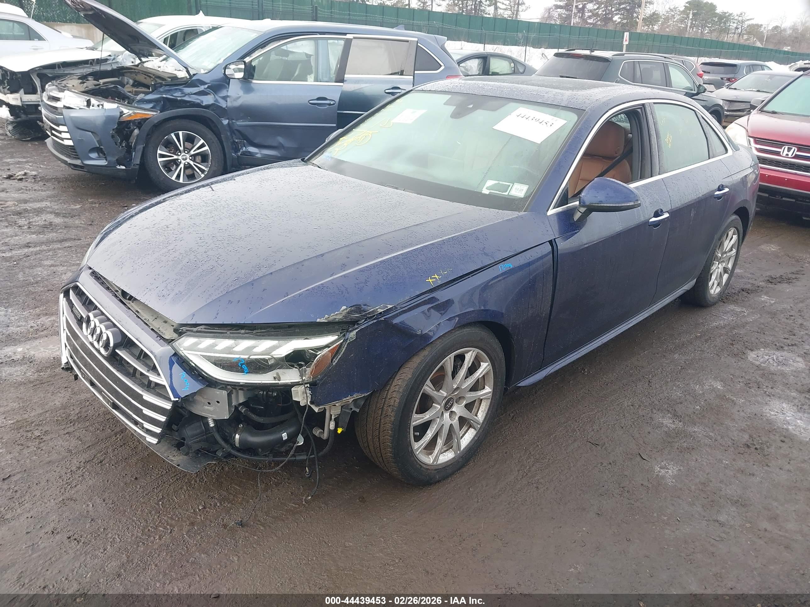 AUDI A4 image 2