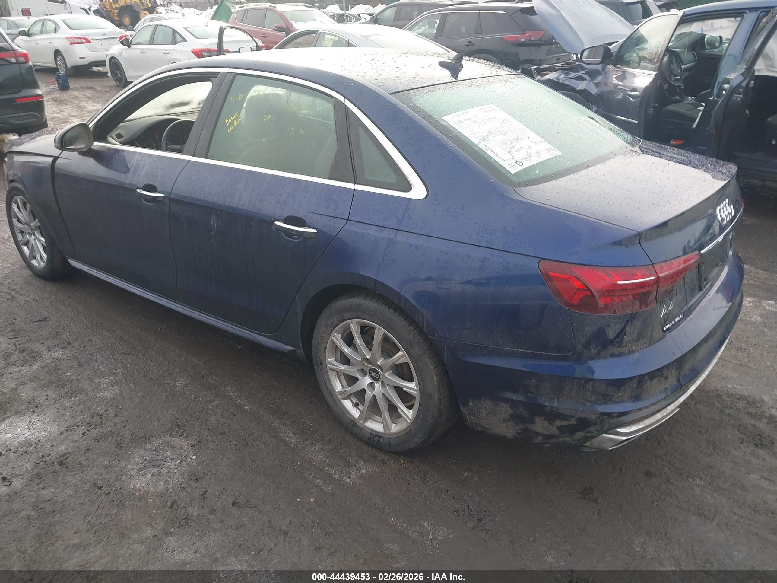 AUDI A4 image 3