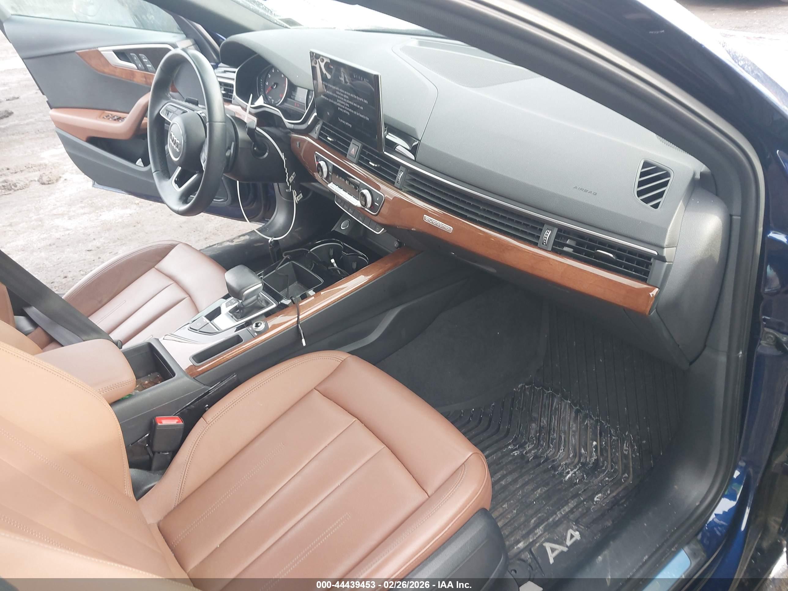 AUDI A4 image 5